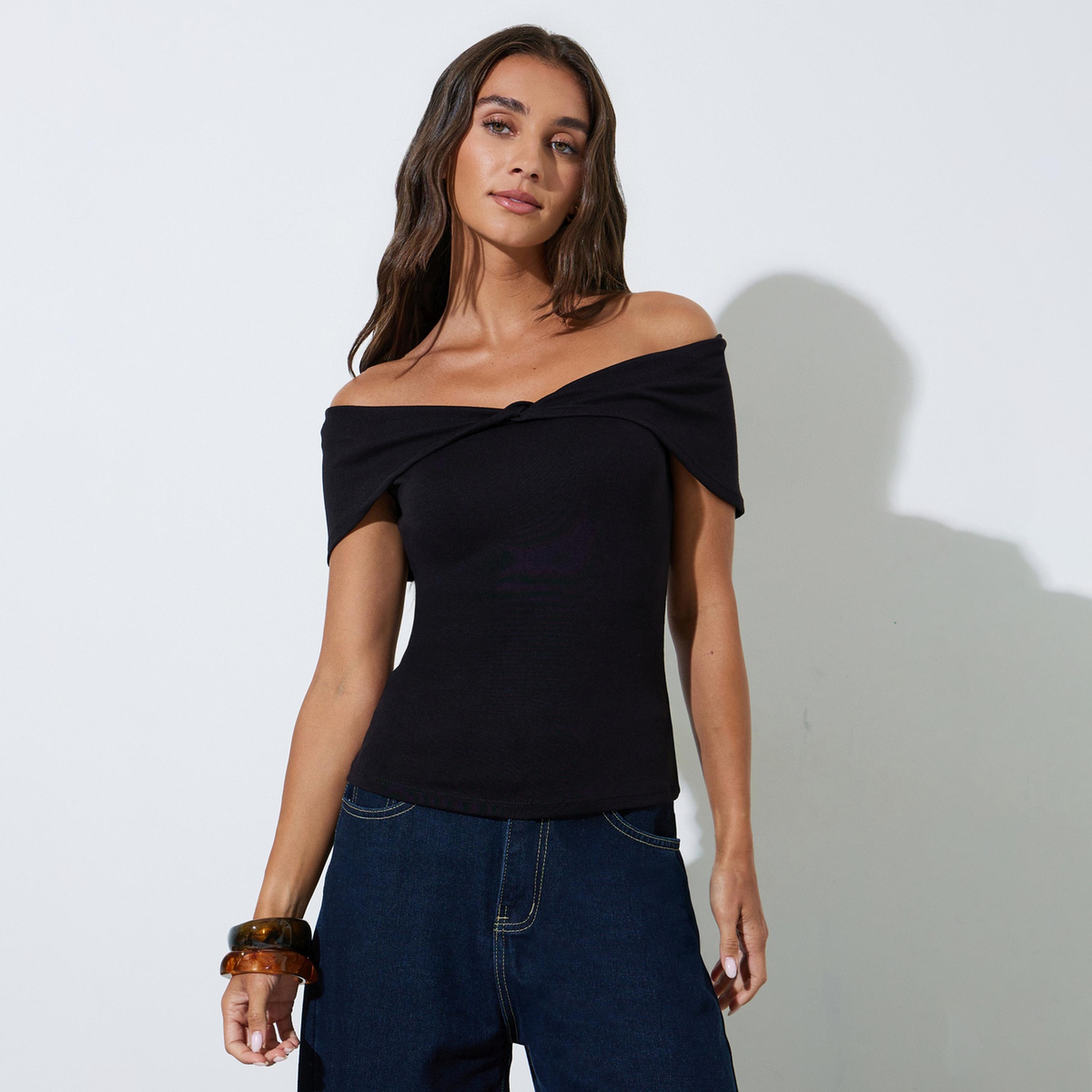 بلوزة محبوكة متقاطعة مكشوفة الأكتاف بلون سادة لون أسود-women-clothing-shirtsandblouses-blouses-image-1