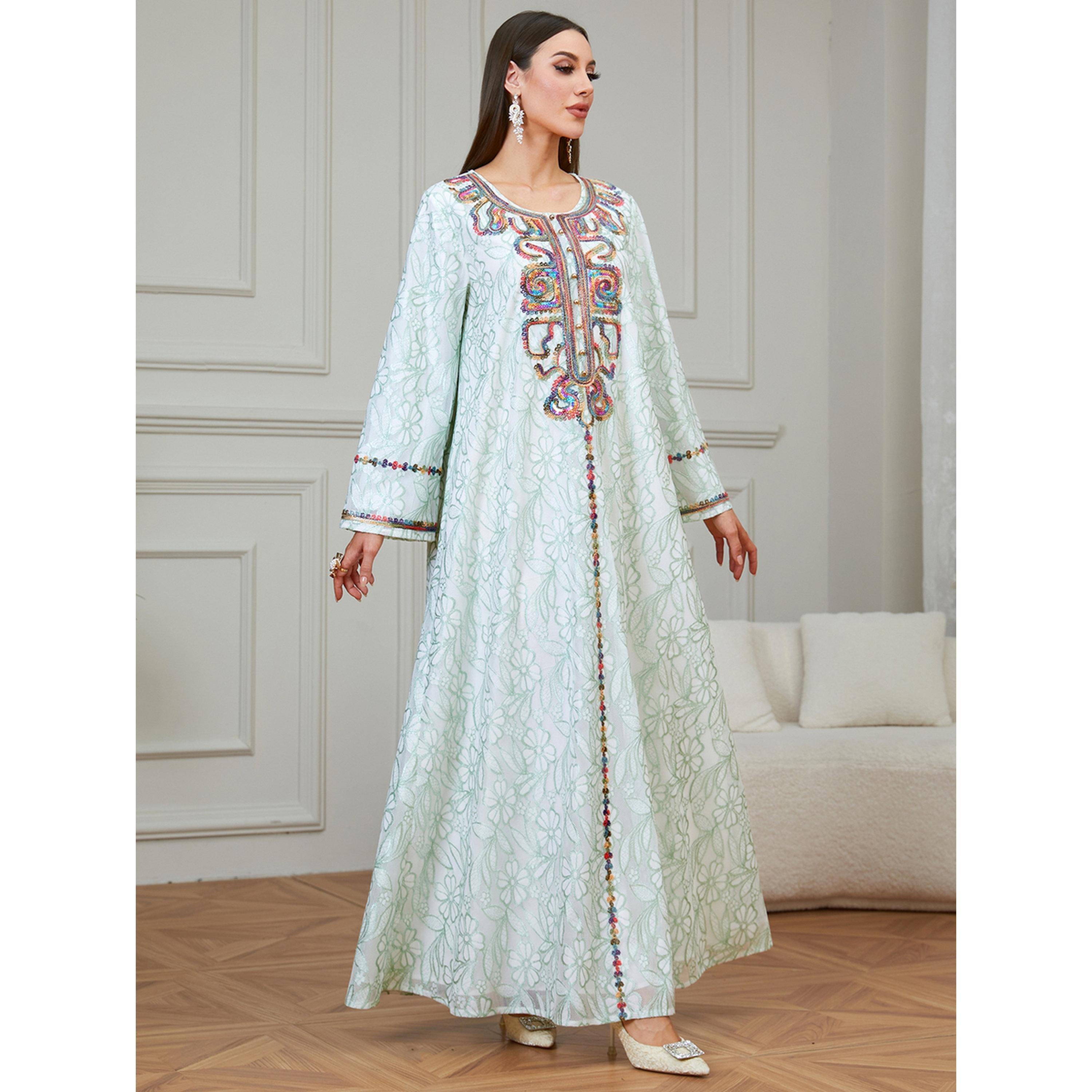 جلابية طويلة مطرزة بأكمام طويلة لون أخضر-women-arabicclothing-jalabiyas-image-4