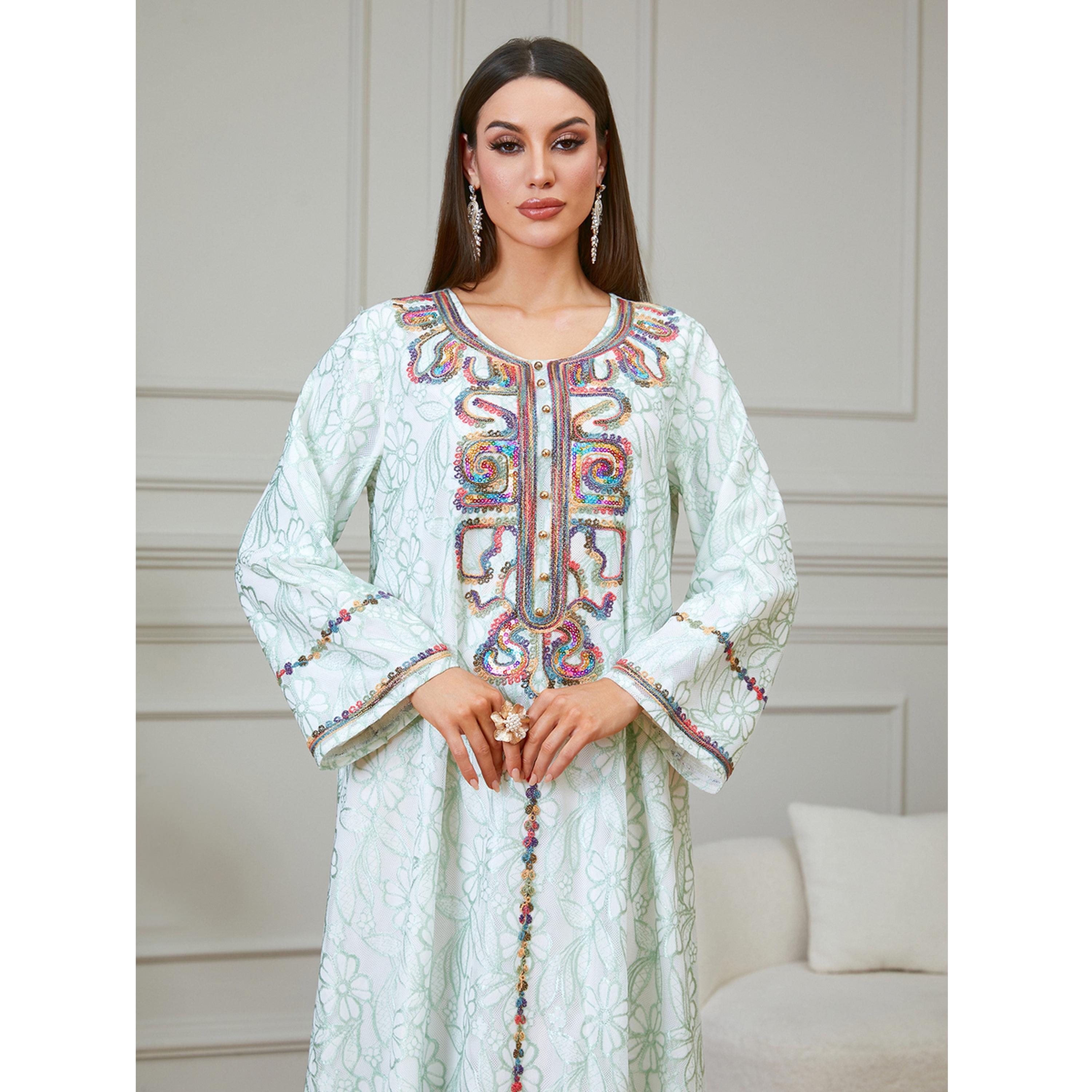جلابية طويلة مطرزة بأكمام طويلة لون أخضر-women-arabicclothing-jalabiyas-image-5