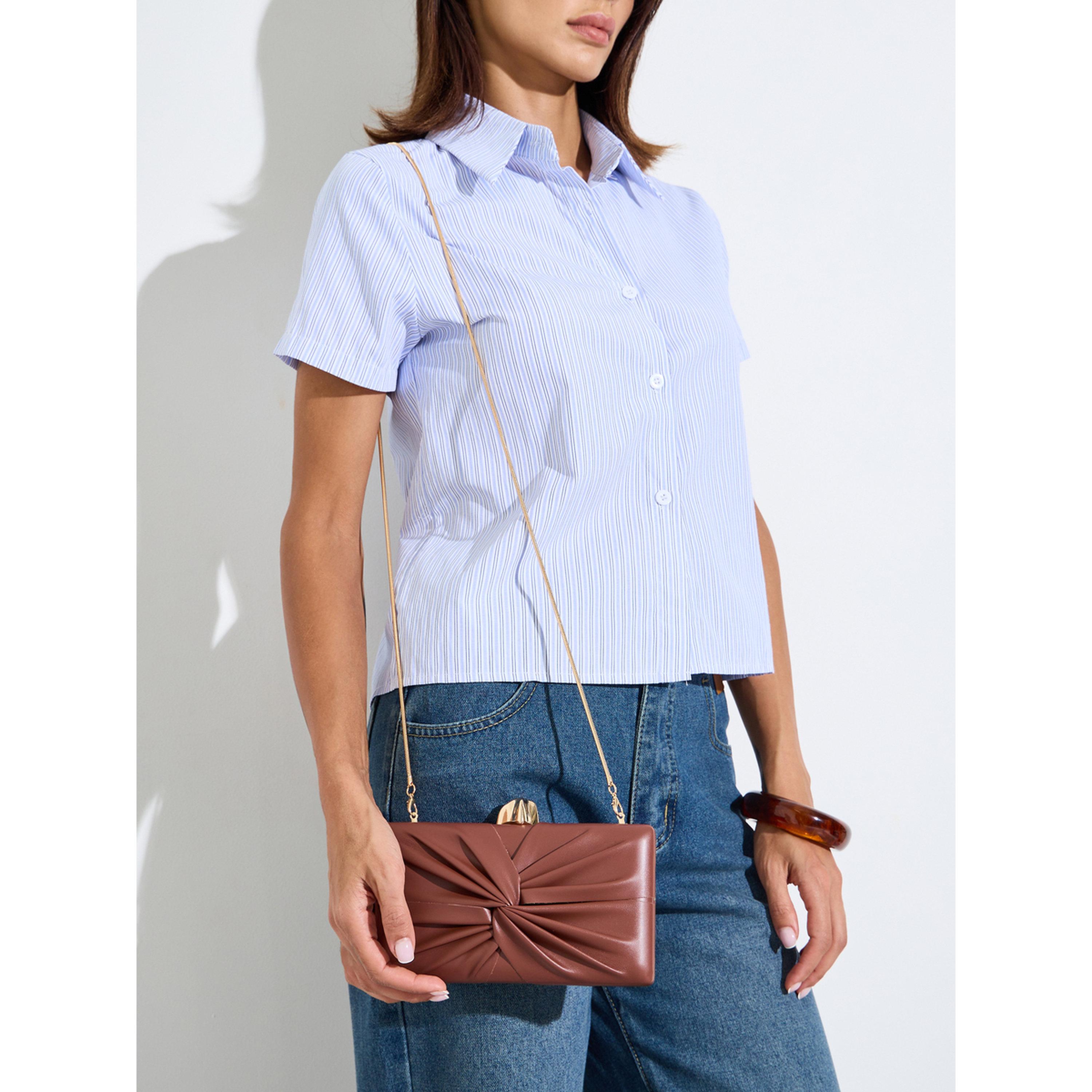 شنطة كلاتش بهيكل صلب بتفاصيل زم وحزام سلسلة باللون البني-women-bagsandwallets-handbags-image-2