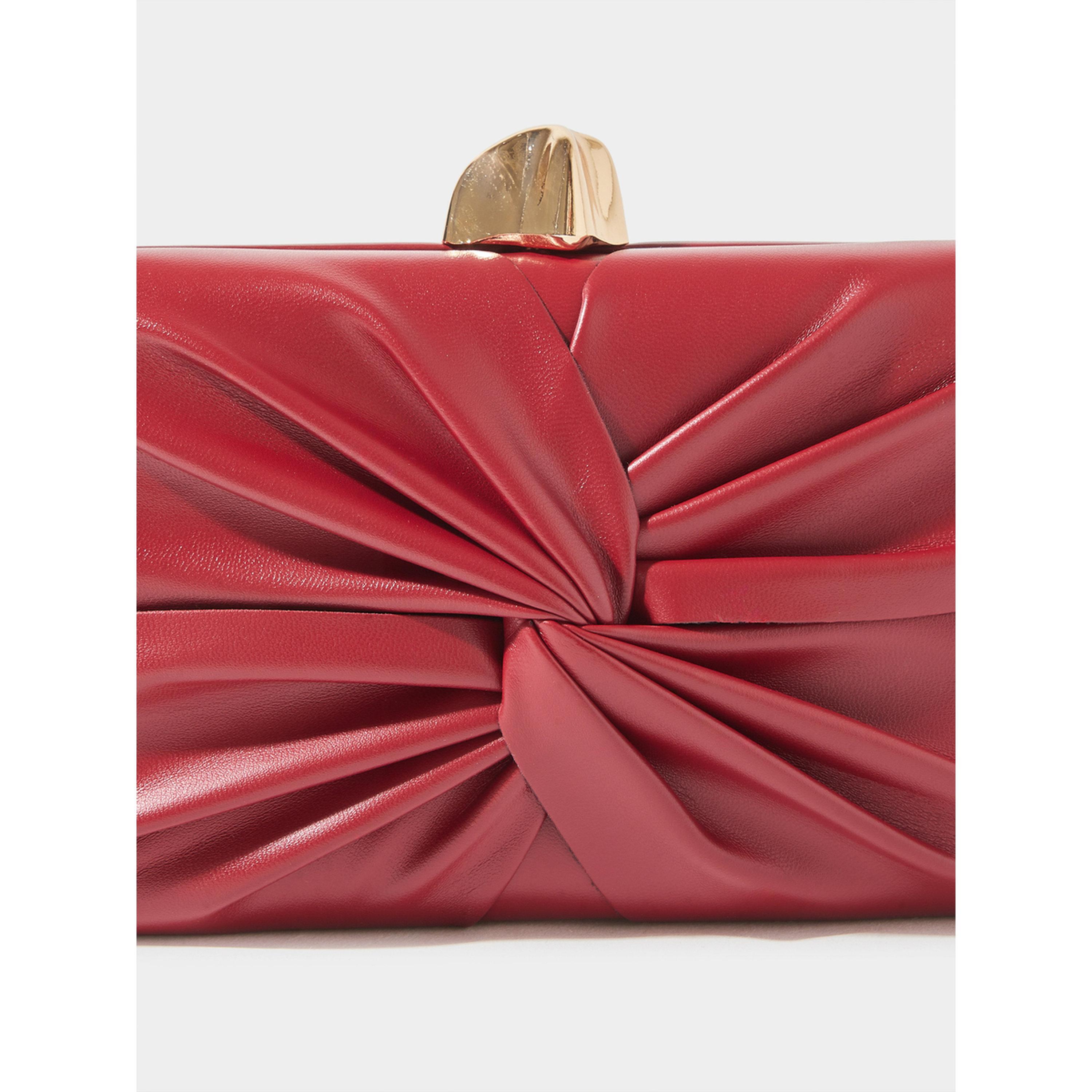 شنطة كلاتش بهيكل صلب بتفاصيل زم وحزام سلسلة باللون البرغندي-women-bagsandwallets-handbags-image-4