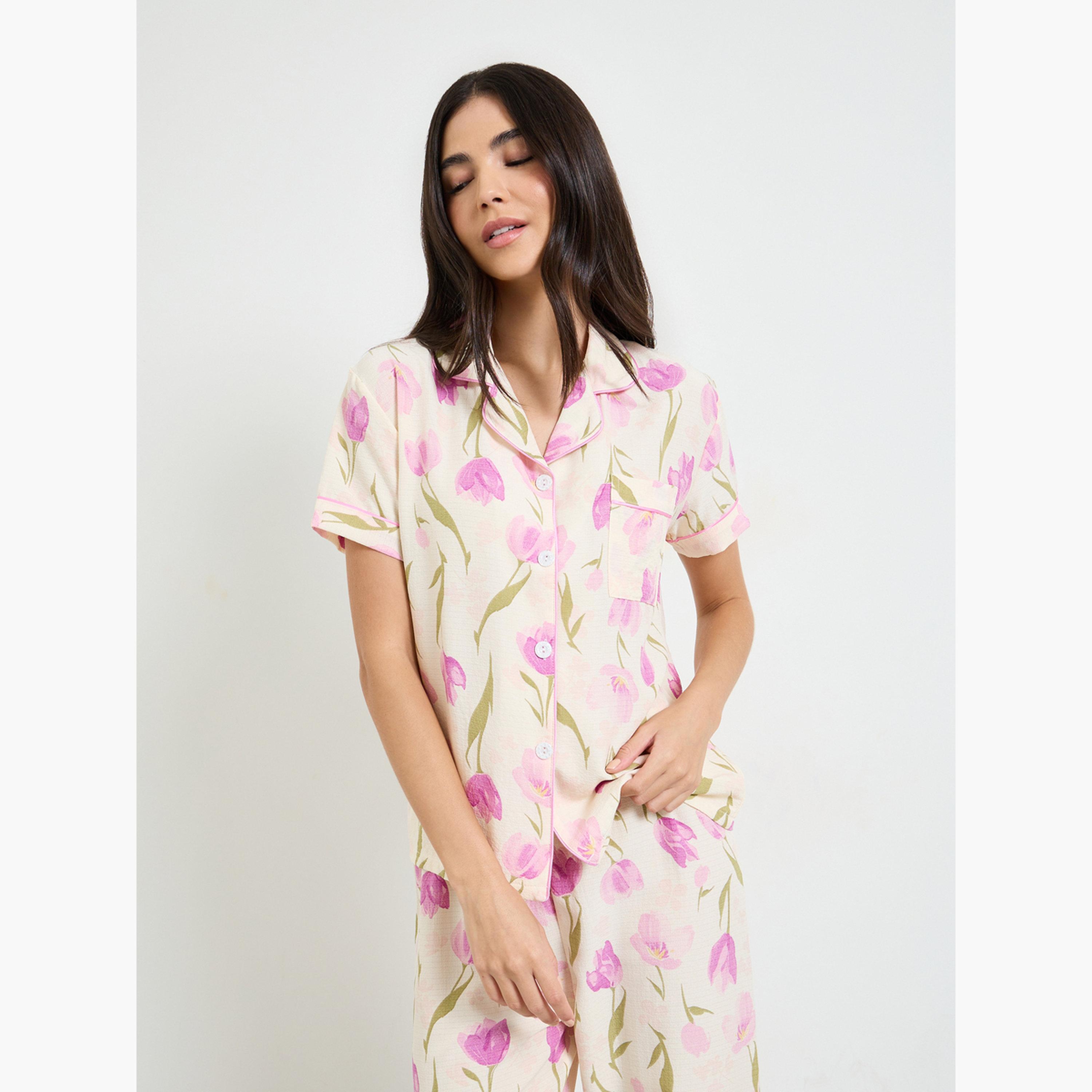 ستايلي - طقم قميص وبيجاما بجيوب مزينة بزهرة التوليب الوردية-women-clothing-nightwear-pyjamas-longsets-image-3