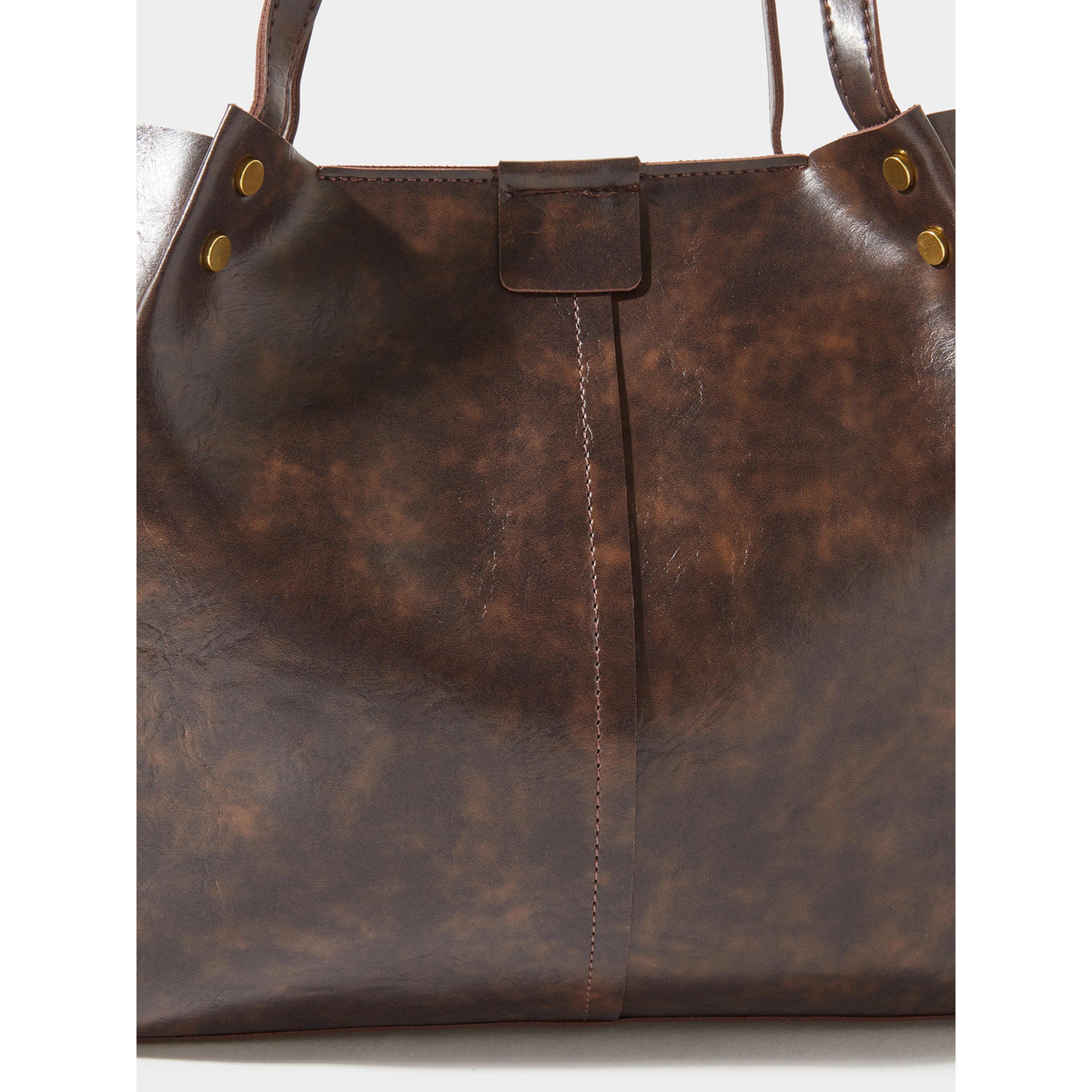 شنطة كتف من الجلد الصناعي وحزام كانفاس منسوج باللون البني-women-bagsandwallets-handbags-image-4