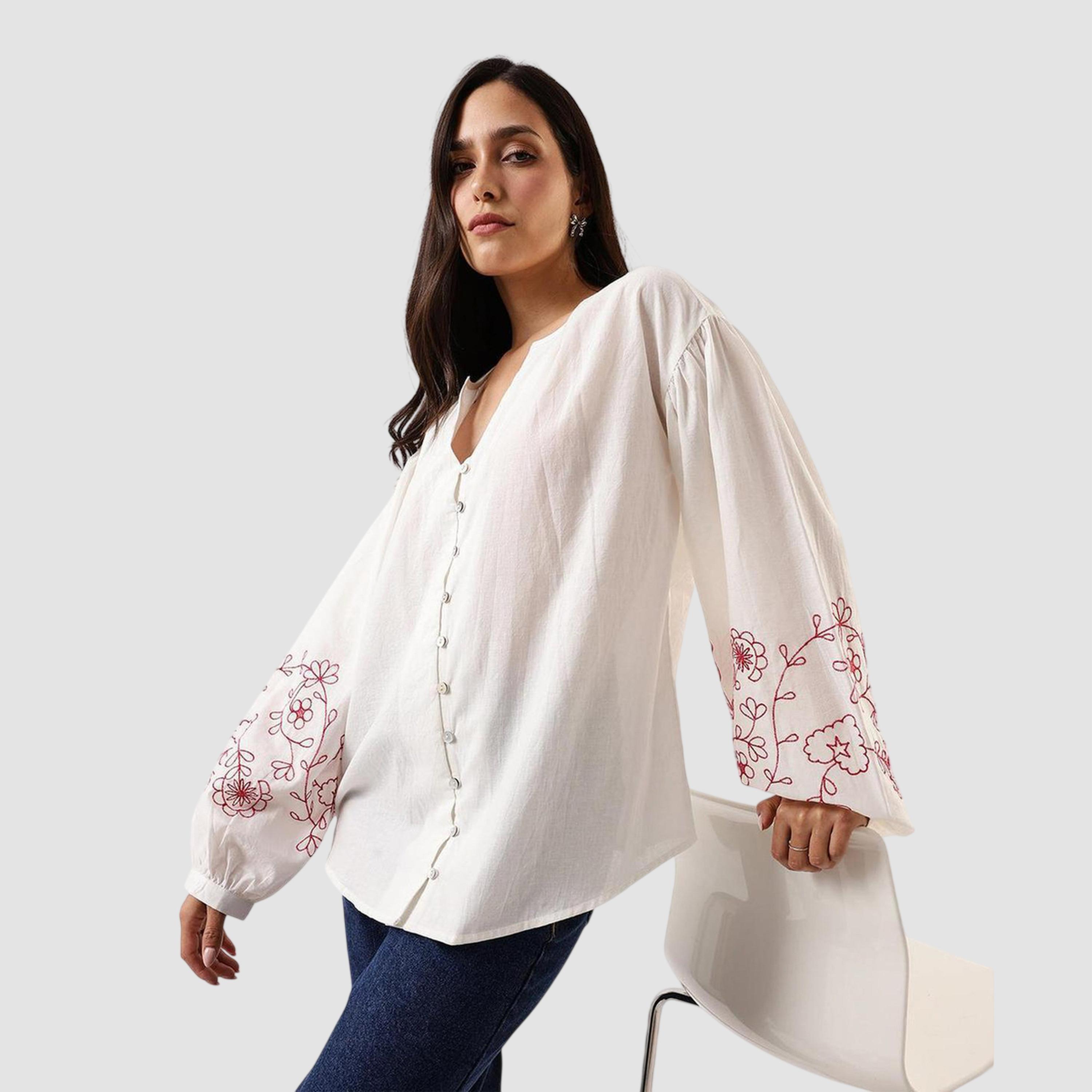 بلوزة بقصة مريحة وتفاصيل مُطرّزة-women-clothing-shirtsandblouses-blouses-image-3