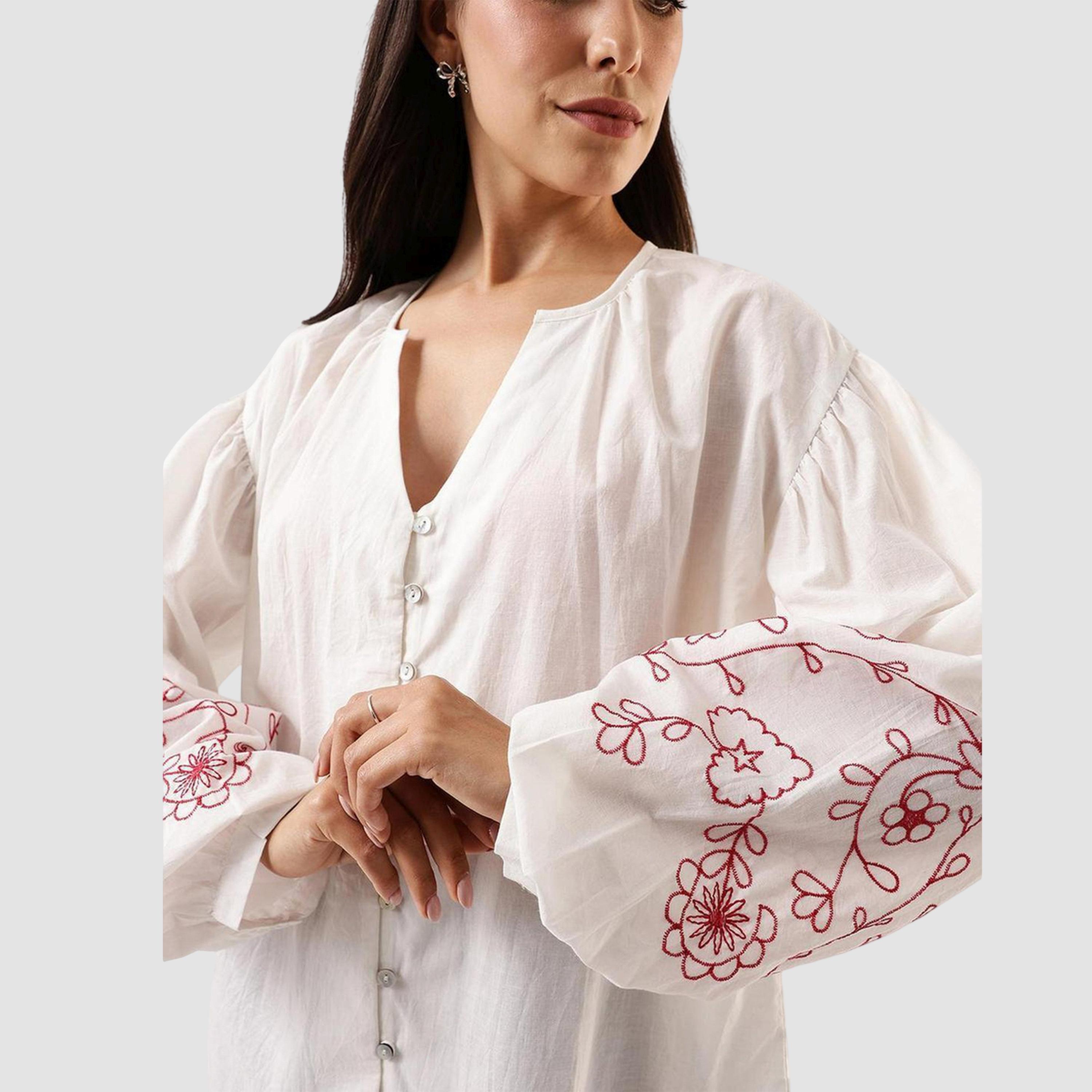 بلوزة بقصة مريحة وتفاصيل مُطرّزة-women-clothing-shirtsandblouses-blouses-image-5