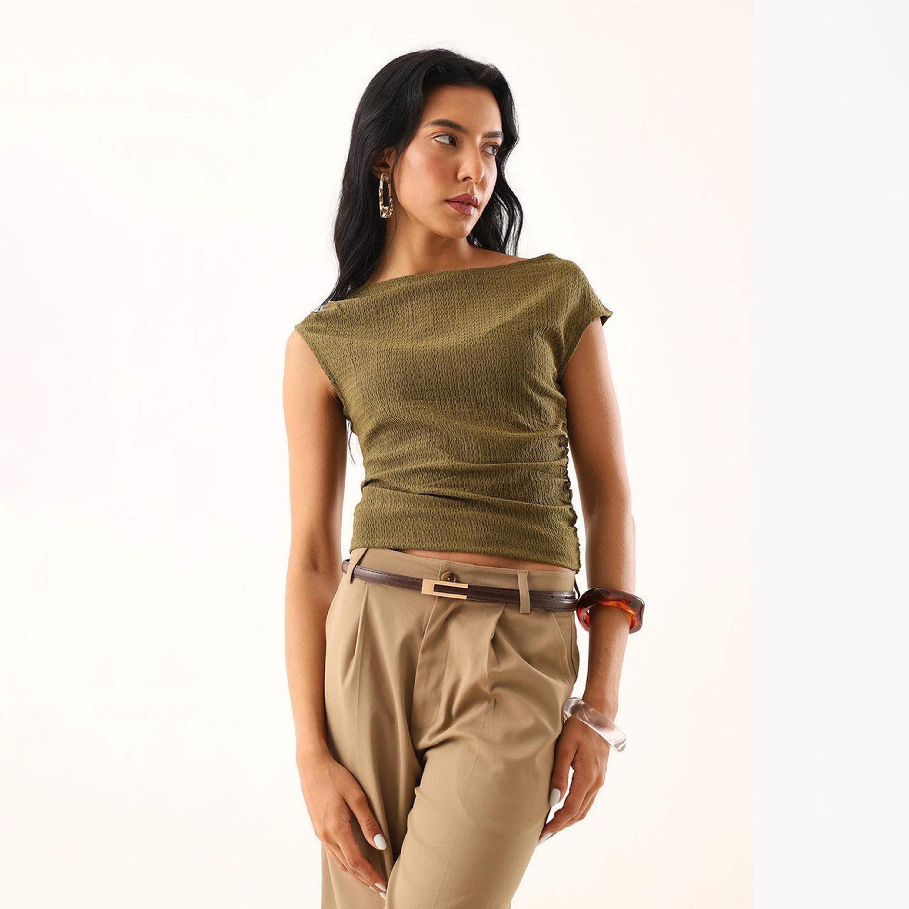 بلوزة بقصة سليم فت وتفاصيل بارزة الملمس-women-clothing-shirtsandblouses-blouses-image-1