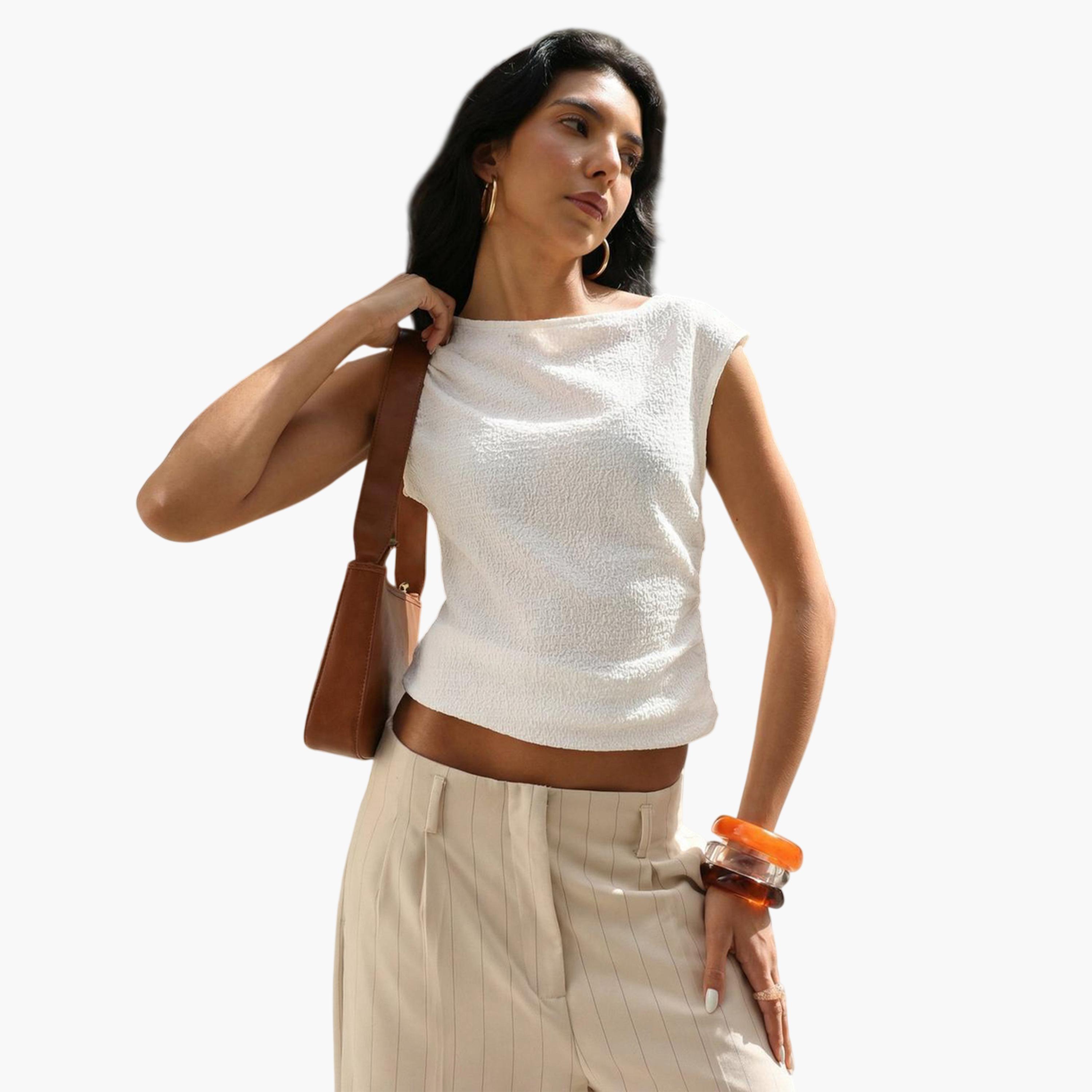 بلوزة بقصة سليم فت وتفاصيل بارزة الملمس-women-clothing-shirtsandblouses-blouses-image-1
