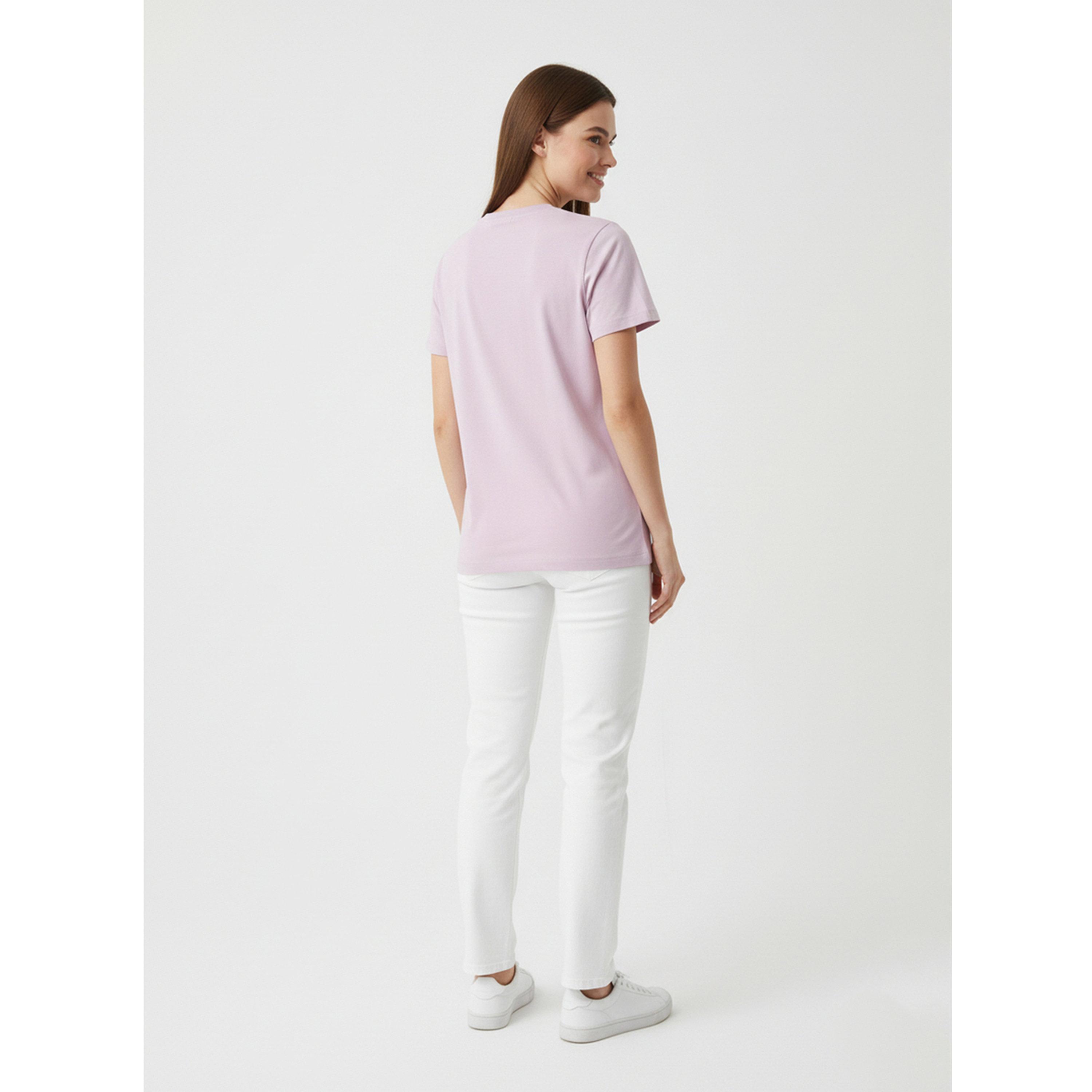 تيشيرت بياقة دائرية وشعار جرافيك-women-clothing-tshirts-image-3