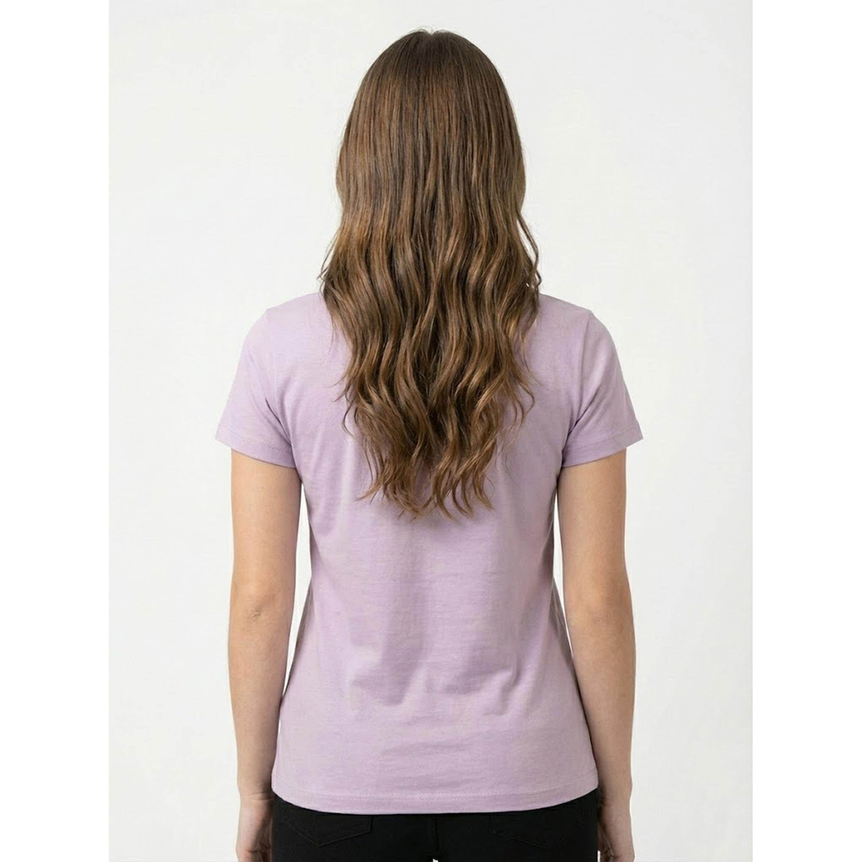 تيشيرت بياقة دائرية وشعار جرافيك-women-clothing-tshirts-image-3