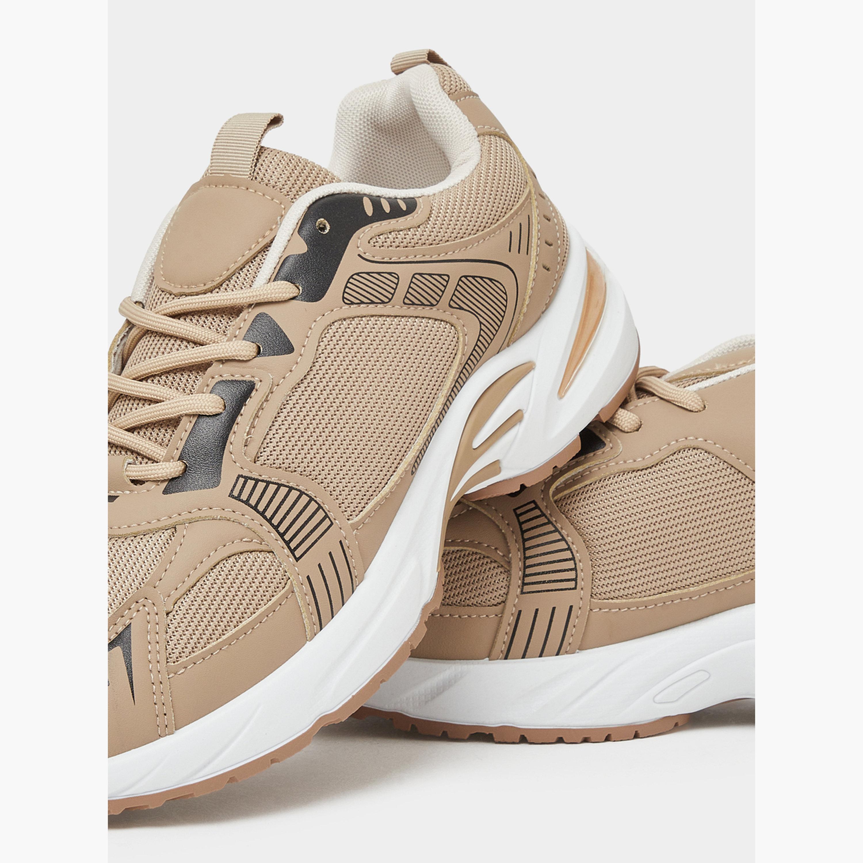 ستايلي - حذاء رياضي بيج اللون بنقوش مطبوعة-women-shoes-sneakers-image-4