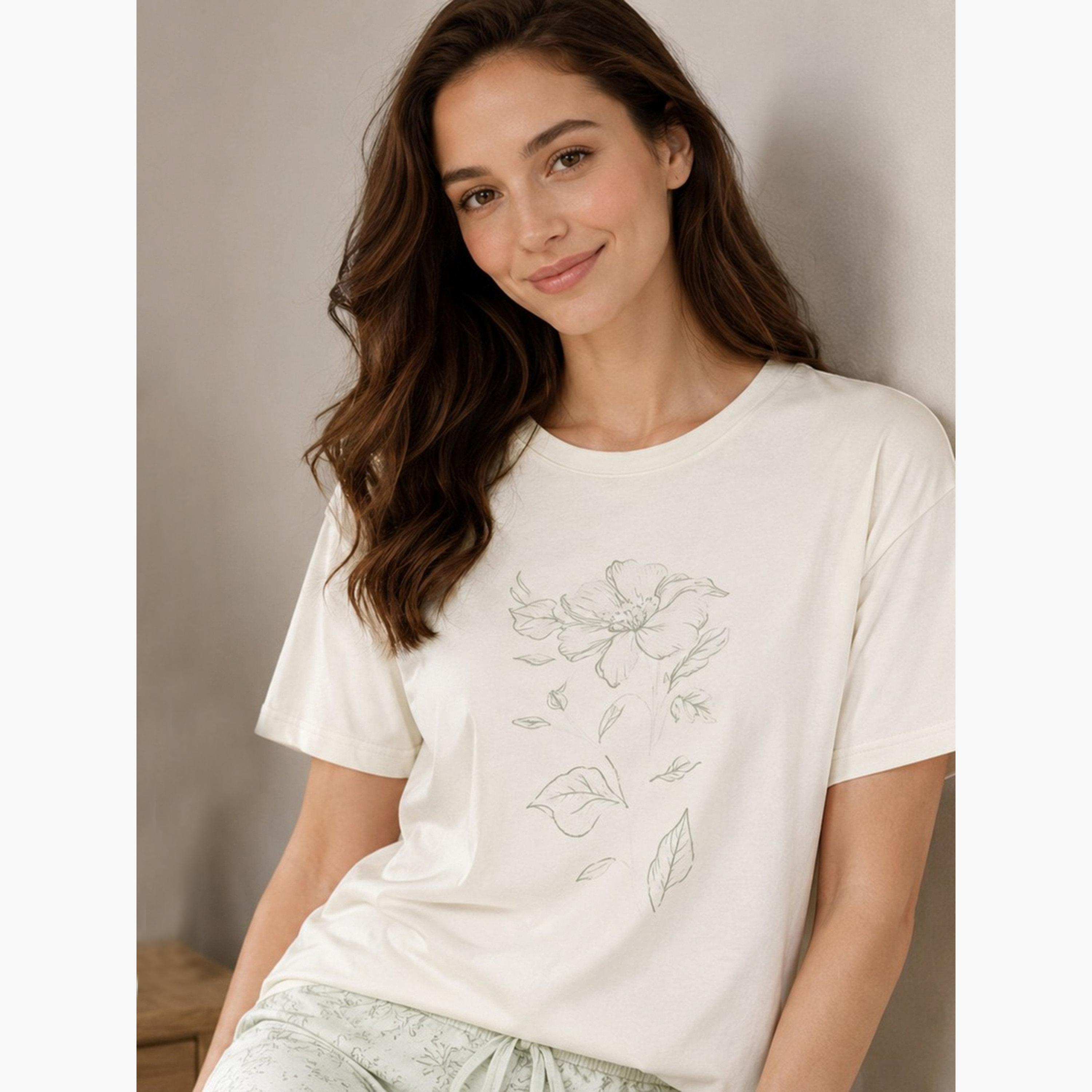 Victor and Jane X Styli Green Graphic Short Sleeve T-Shirt and Pyjama Set-women-clothing-nightwear-pyjamas-longsets-image-3