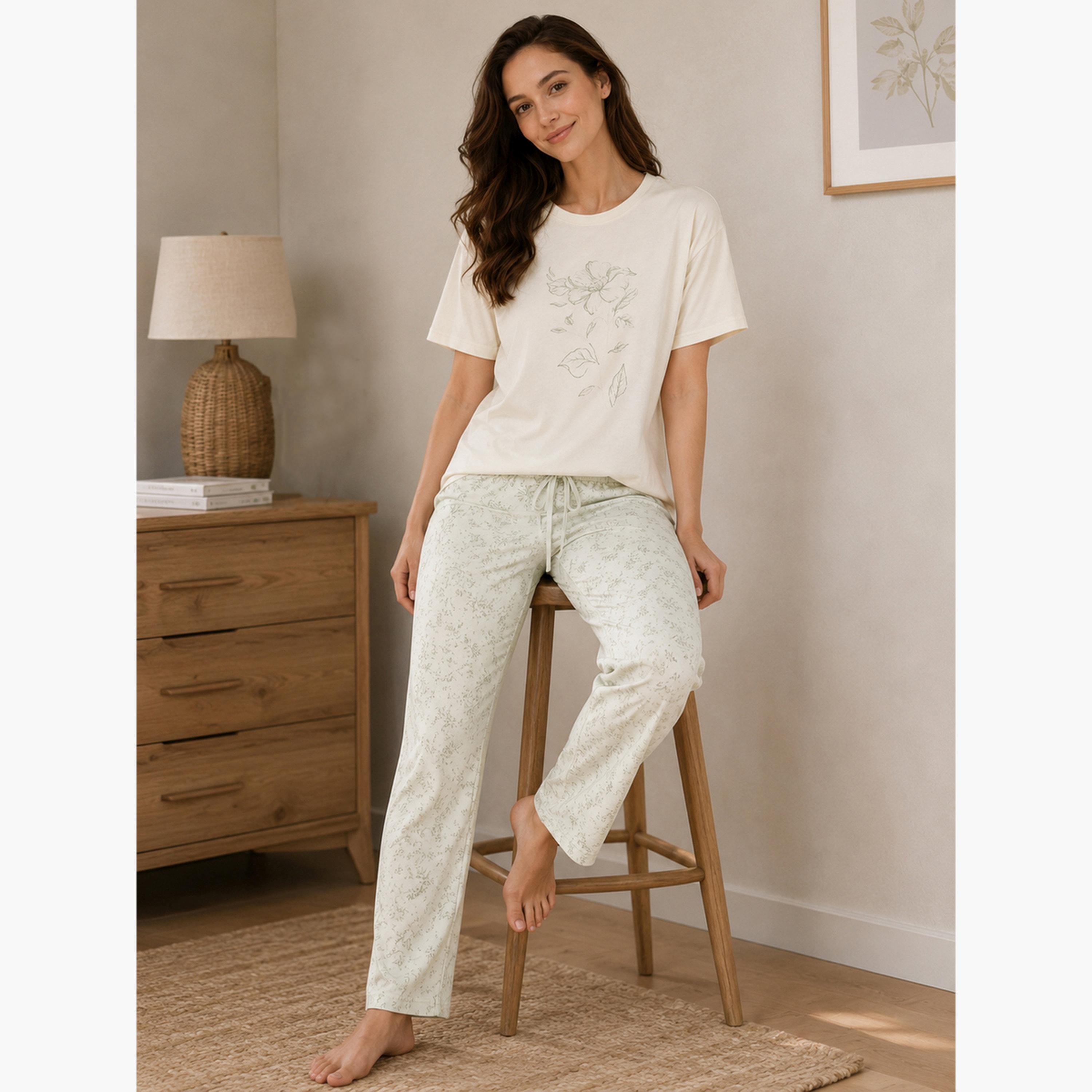 Victor and Jane X Styli Green Graphic Short Sleeve T-Shirt and Pyjama Set-women-clothing-nightwear-pyjamas-longsets-image-4