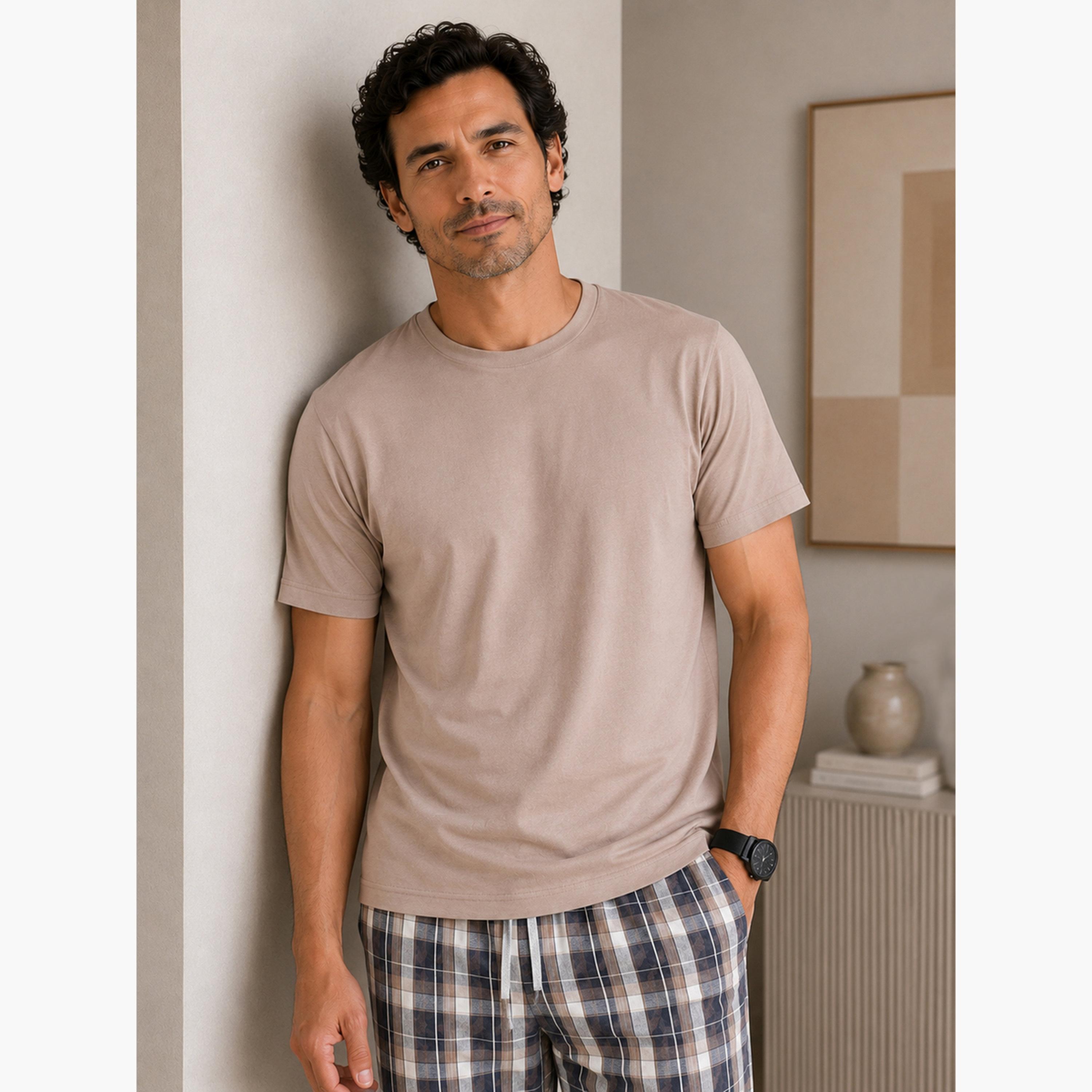 طقم بيجاما من بنطال كاروهات وتيشيرت قطن سادة-men-clothing-nightwear-sets-image-3