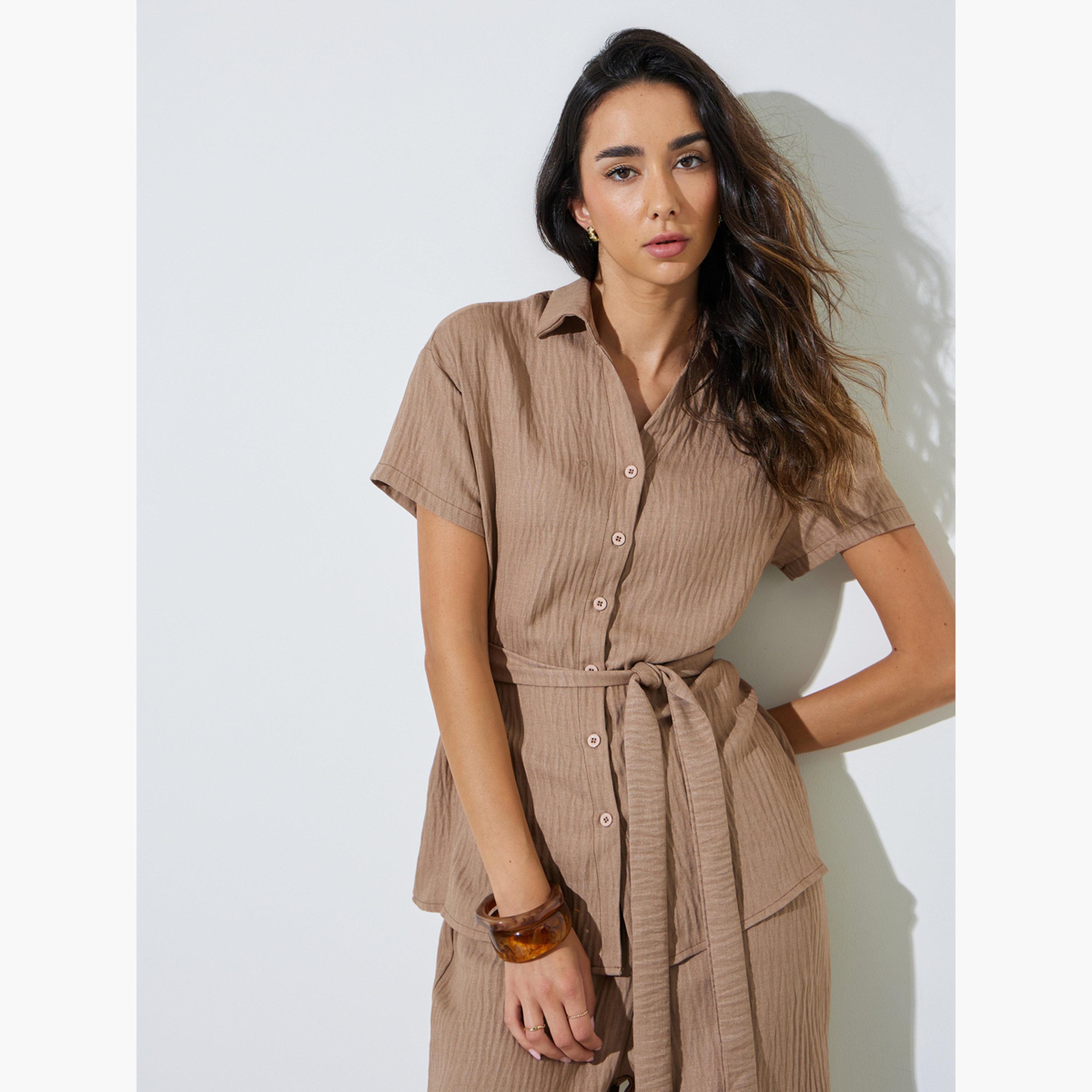طقم منسق من بنطال وقميص مجعد بحزام ربط-women-clothing-coordsets-image-2