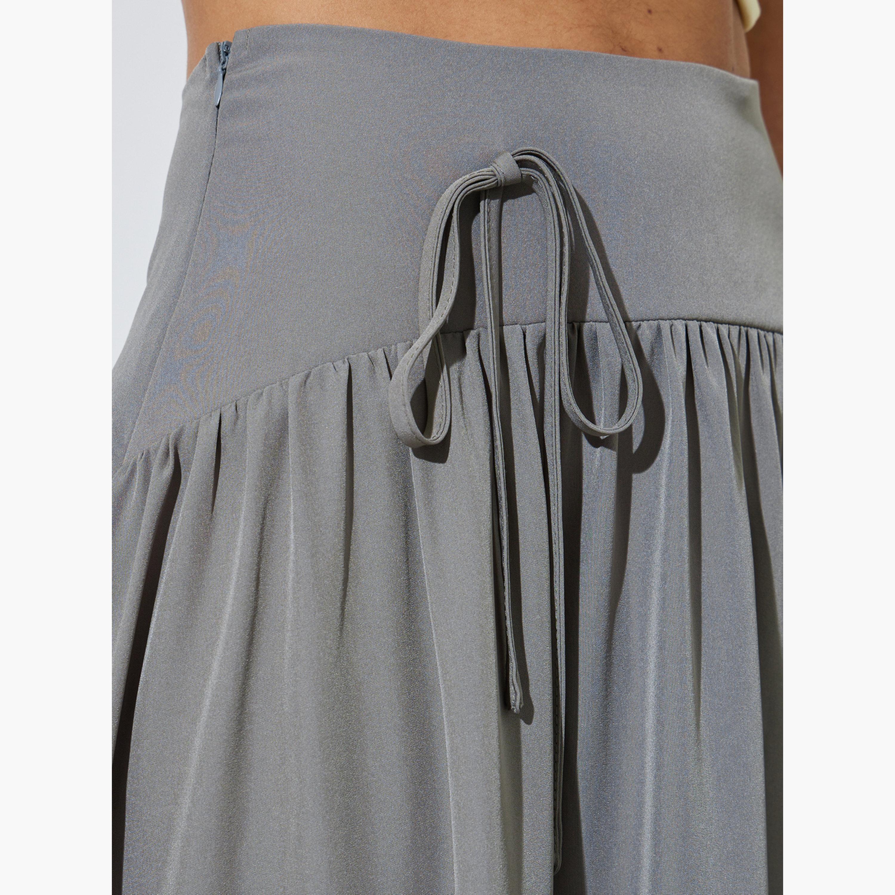 تنورة طويلة بحافة واسعة وتفاصيل أربطة-women-clothing-bottoms-skirts-image-3