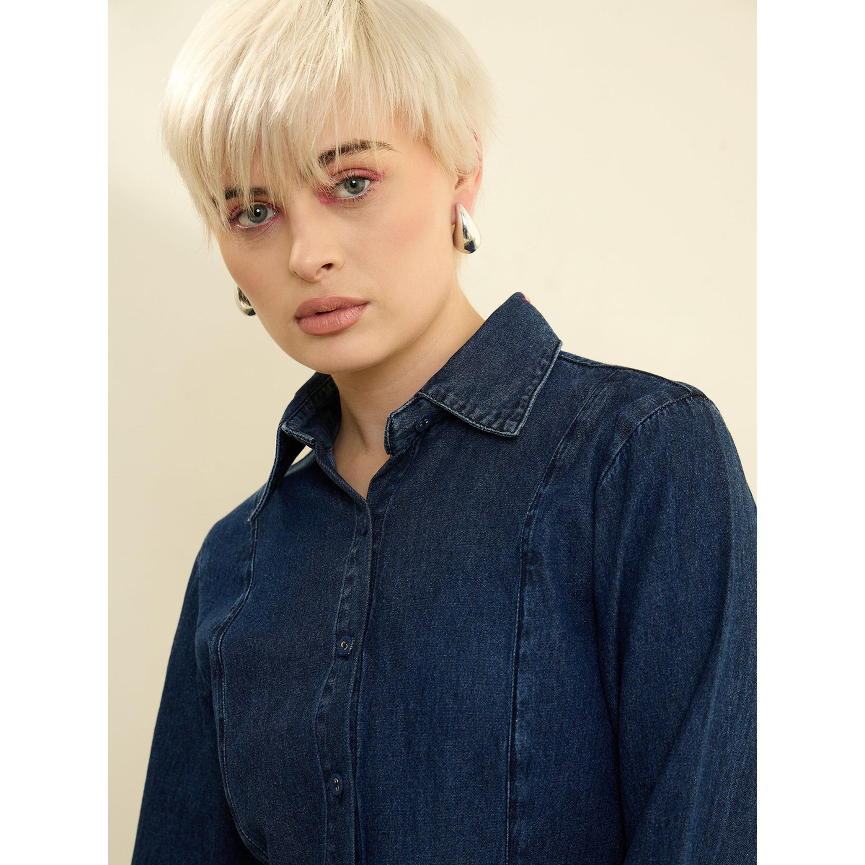 قميص دنيم بقصة ضيقة وأكمام طويلة بلون سادة لون كحلي-women-clothing-shirtsandblouses-shirts-image-6