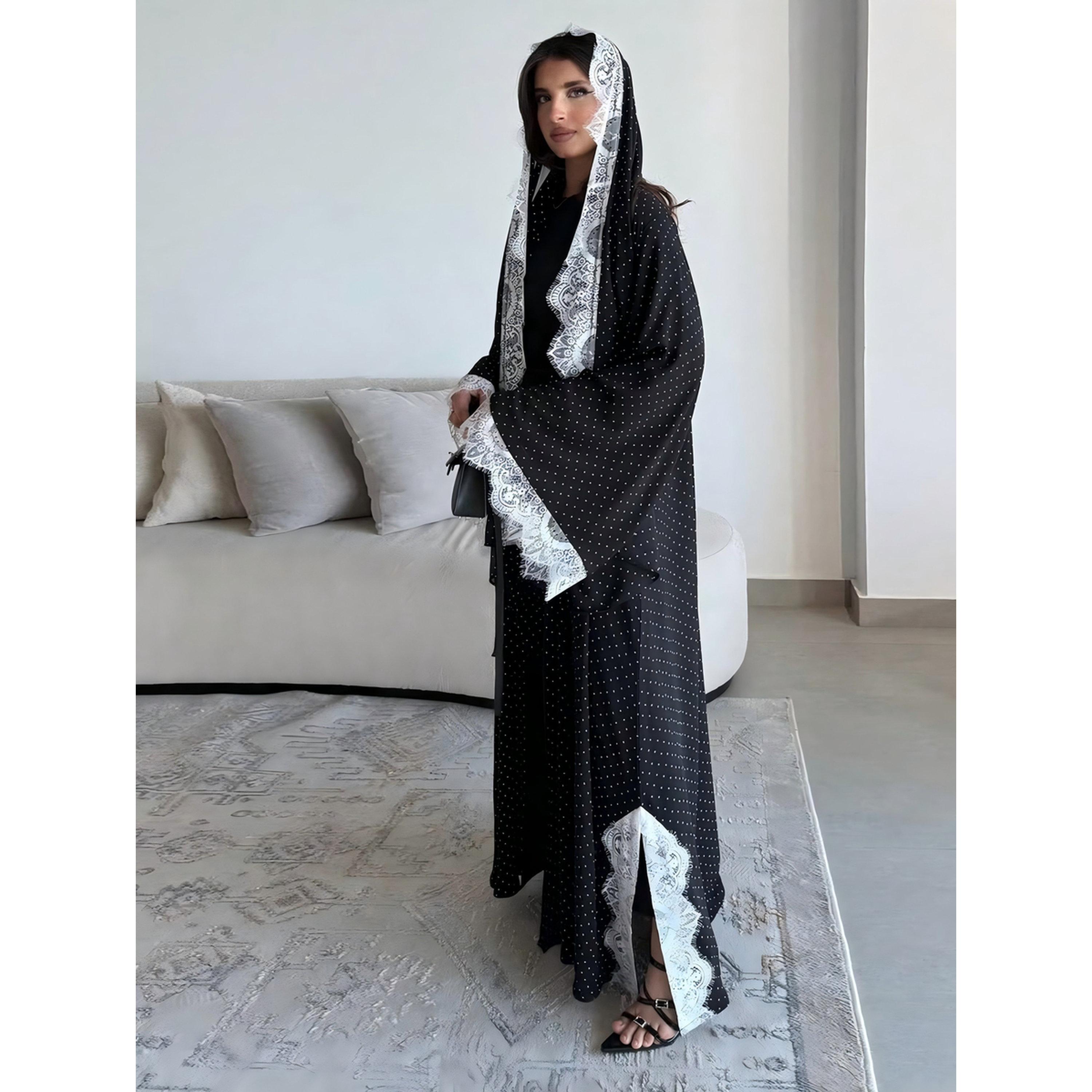عباية بحافة دانتيل وطبعة منقطة-women-arabicclothing-abayas-image-4