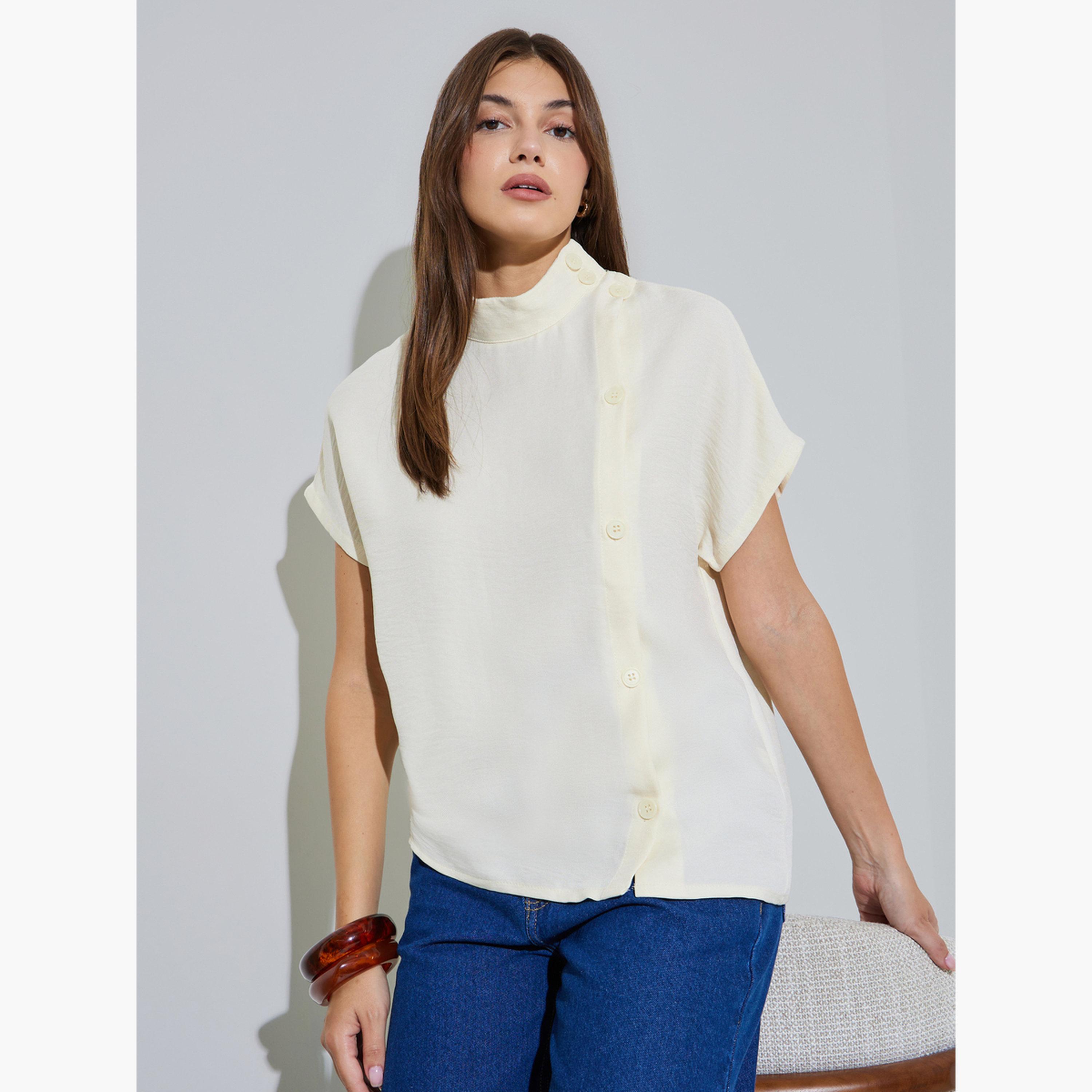 بلوزة بأكمام قصيرة وياقة شبه عالية-women-clothing-shirtsandblouses-blouses-image-3
