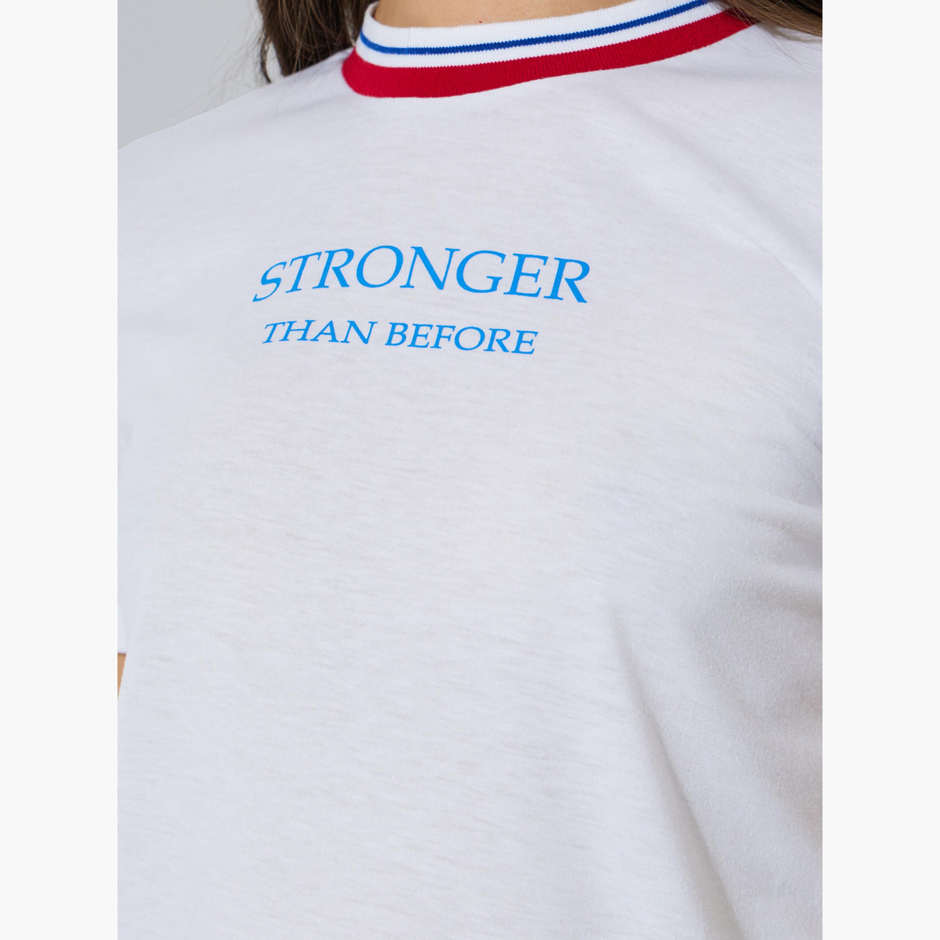 تيشيرت بقصة عادية وطبعة شعار-women-clothing-tshirts-image-5