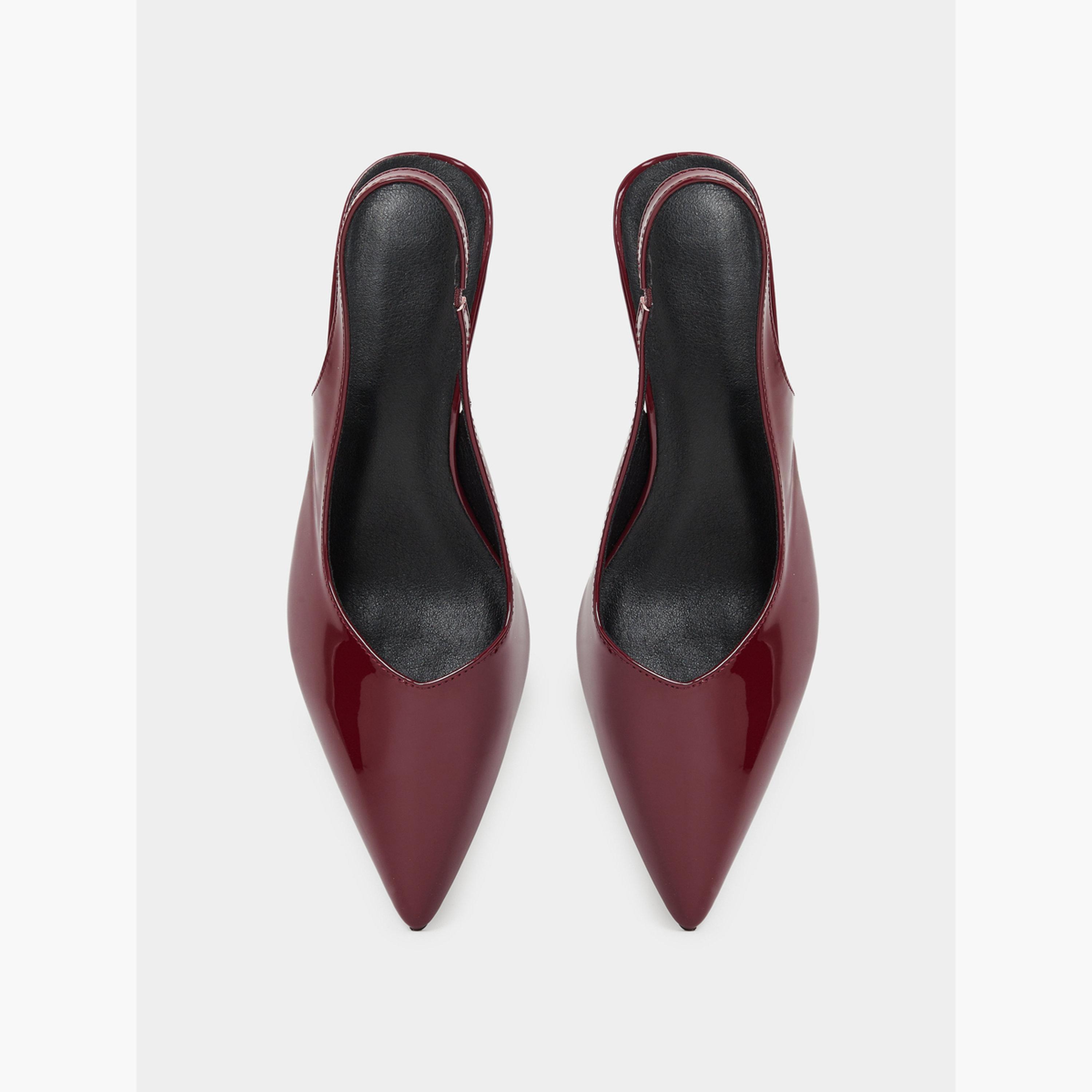 حذاء حريمي عنابي لمني بمقدمة مدببة وحزام خلفي-women-shoes-heels-image-4