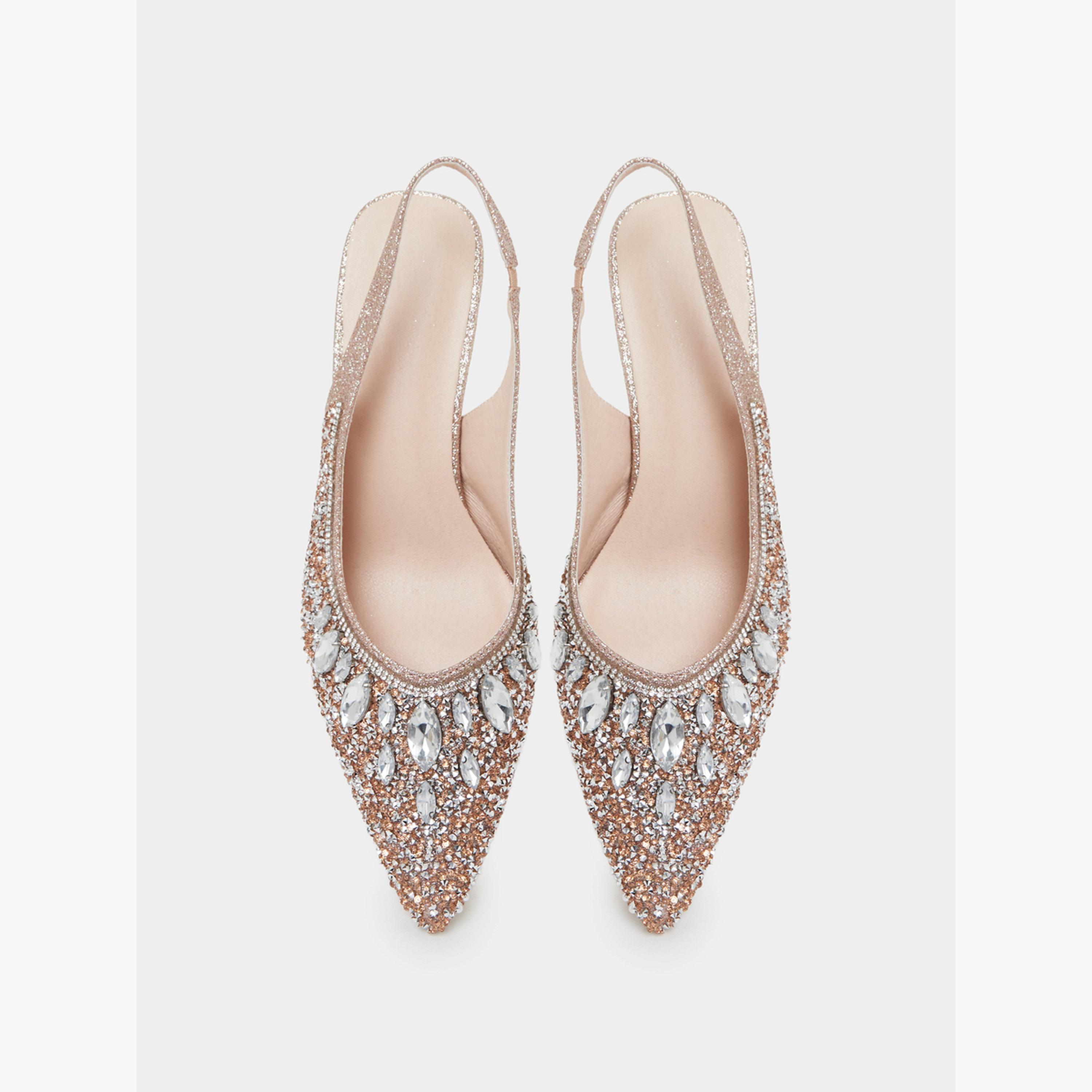 حذاء بمقدمة مدببة وشريط خلفي مزين بأحجار الراين-women-shoes-heels-image-3