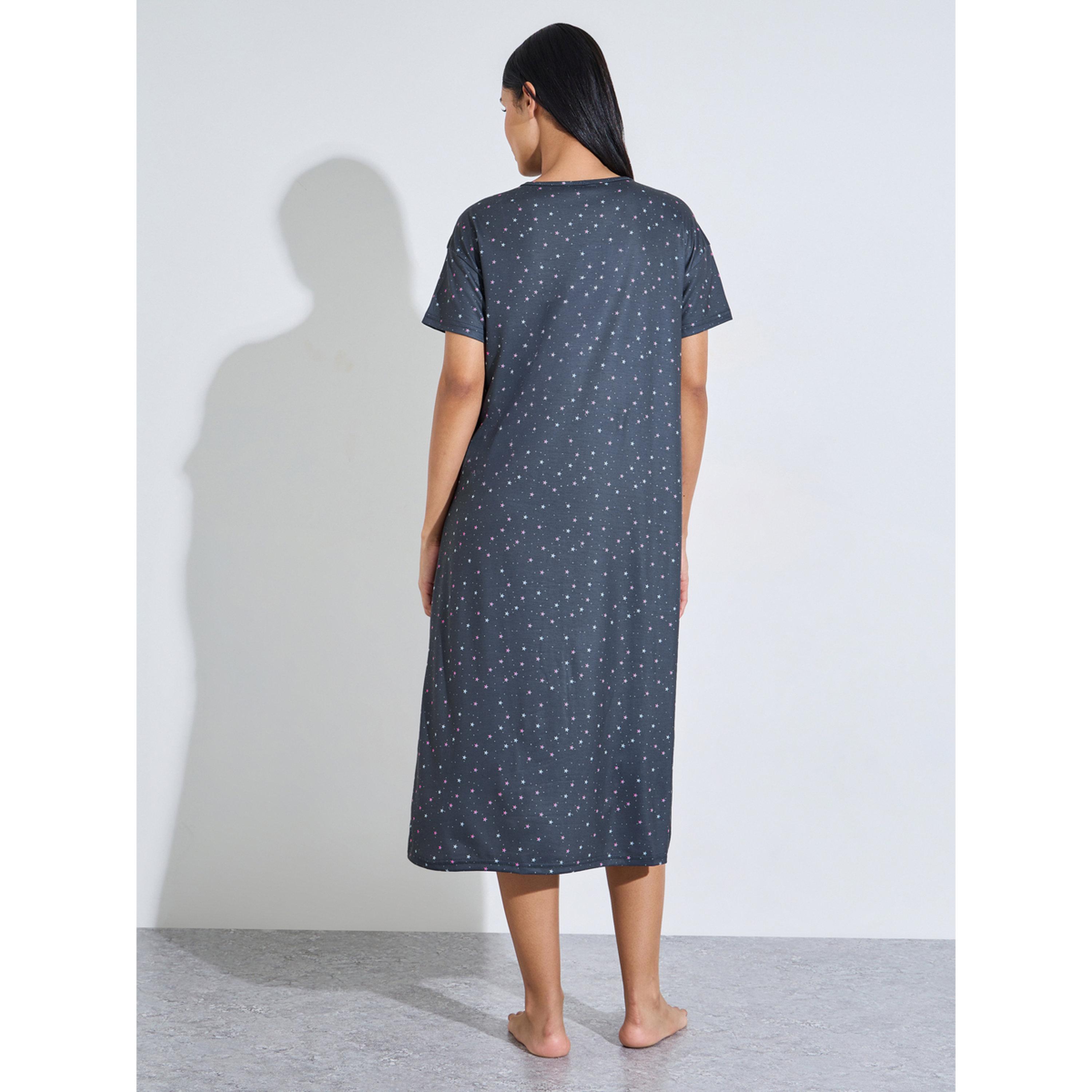 قميص نوم تيشيرت بأكمام قصيرة وطبعة نجوم بالكامل باللون الفحمي-women-clothing-nightwear-nighties-image-4
