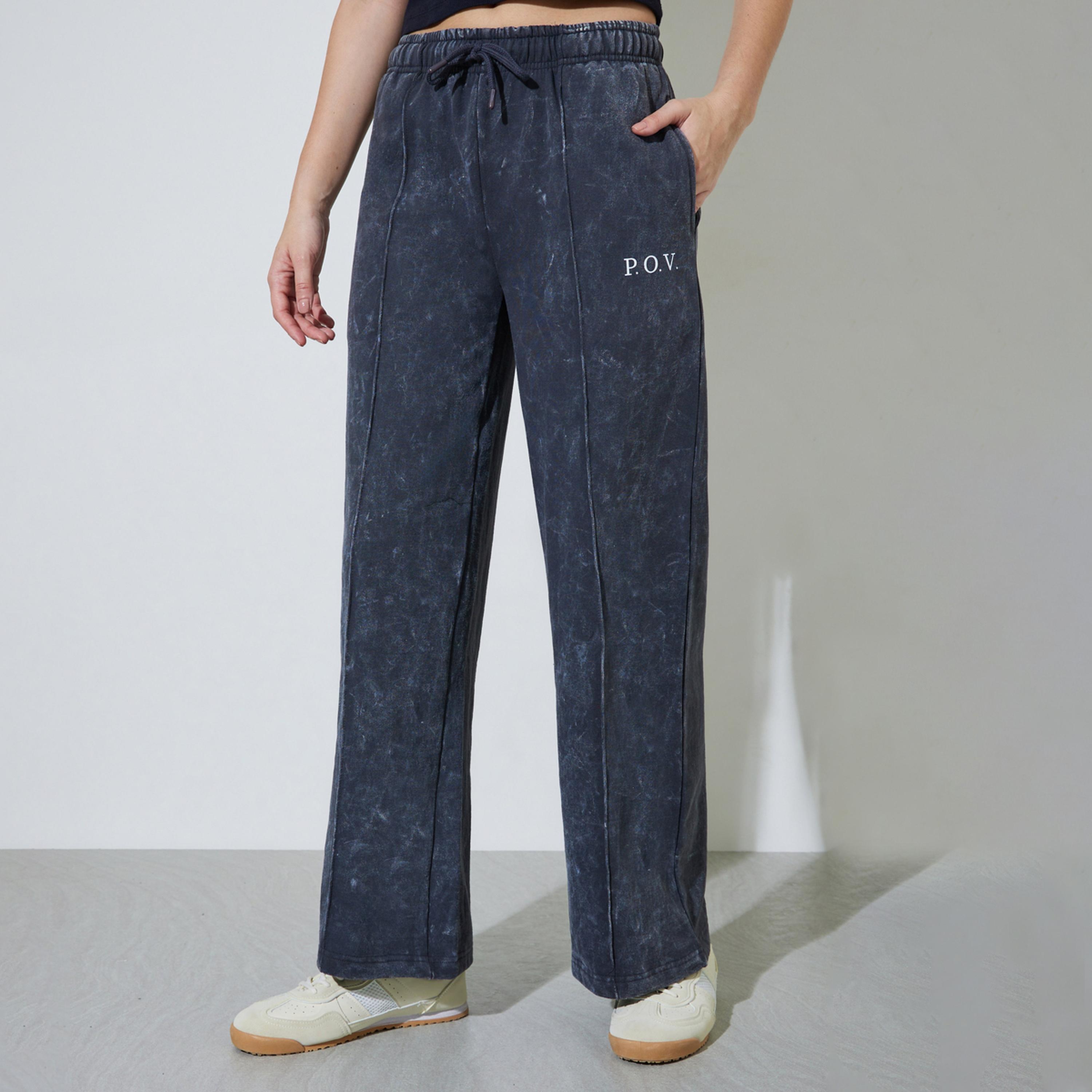 جوغر رمادي فاحم بأرجل واسعة ومظهر مغسول بالحمض-women-clothing-joggers-image-1