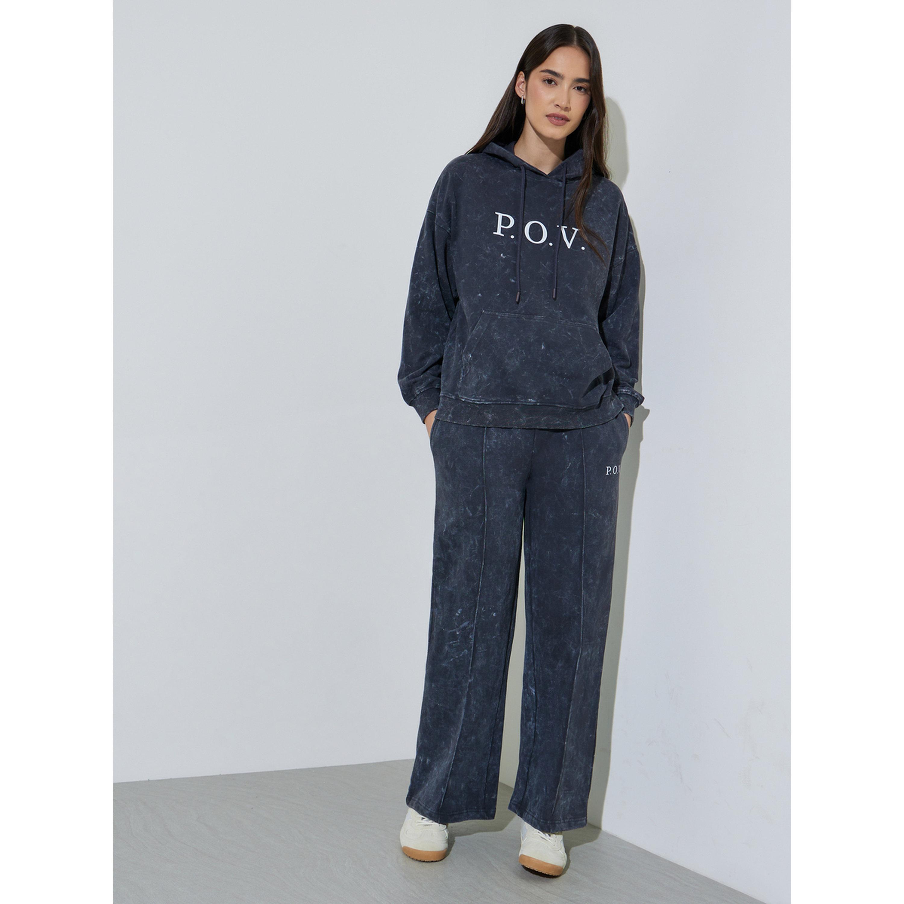 جوغر رمادي فاحم بأرجل واسعة ومظهر مغسول بالحمض-women-clothing-joggers-image-2