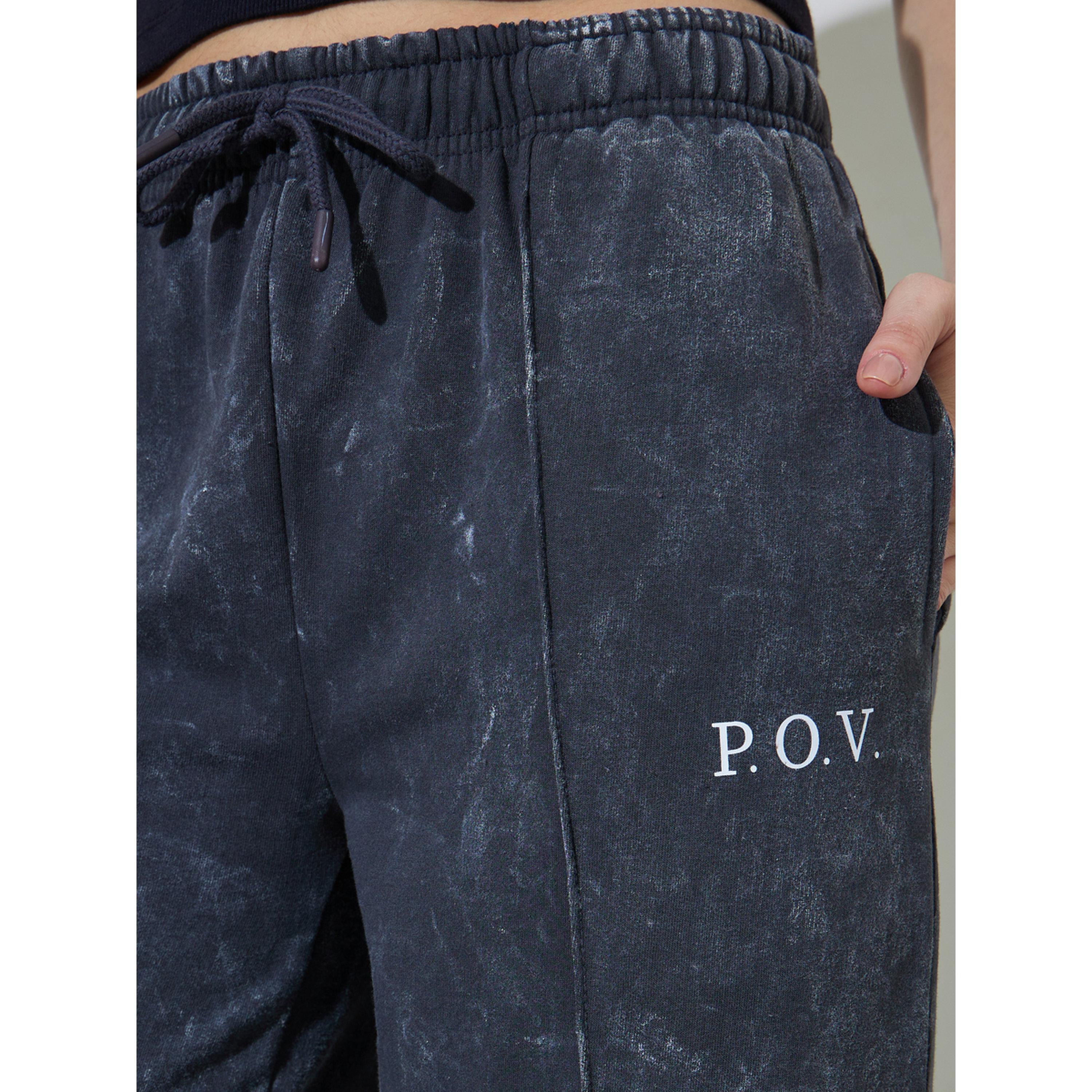 جوغر رمادي فاحم بأرجل واسعة ومظهر مغسول بالحمض-women-clothing-joggers-image-3