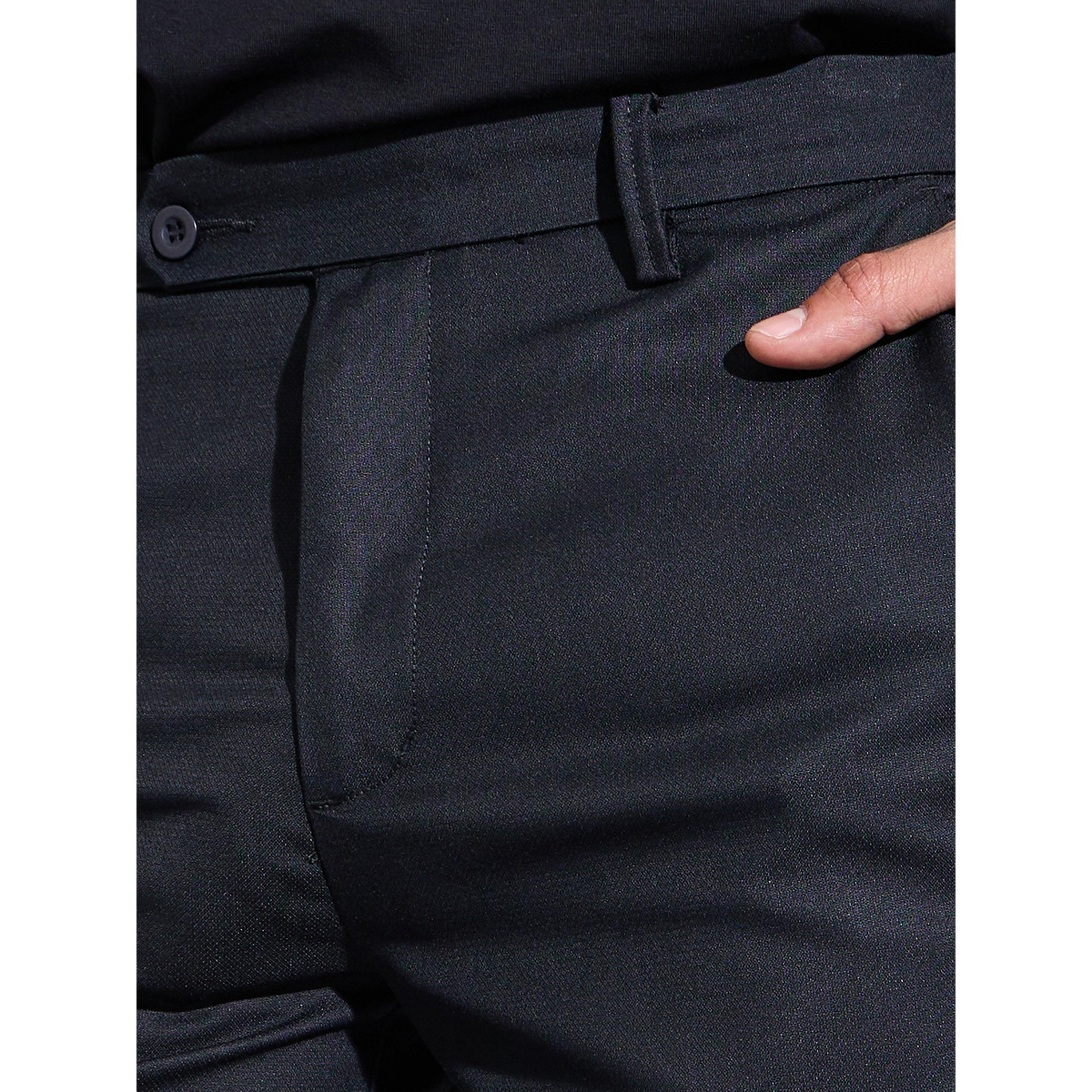 بنطال بقصة عادية سادة باللون الأسود-men-clothing-trousersandchinos-trousers-image-4