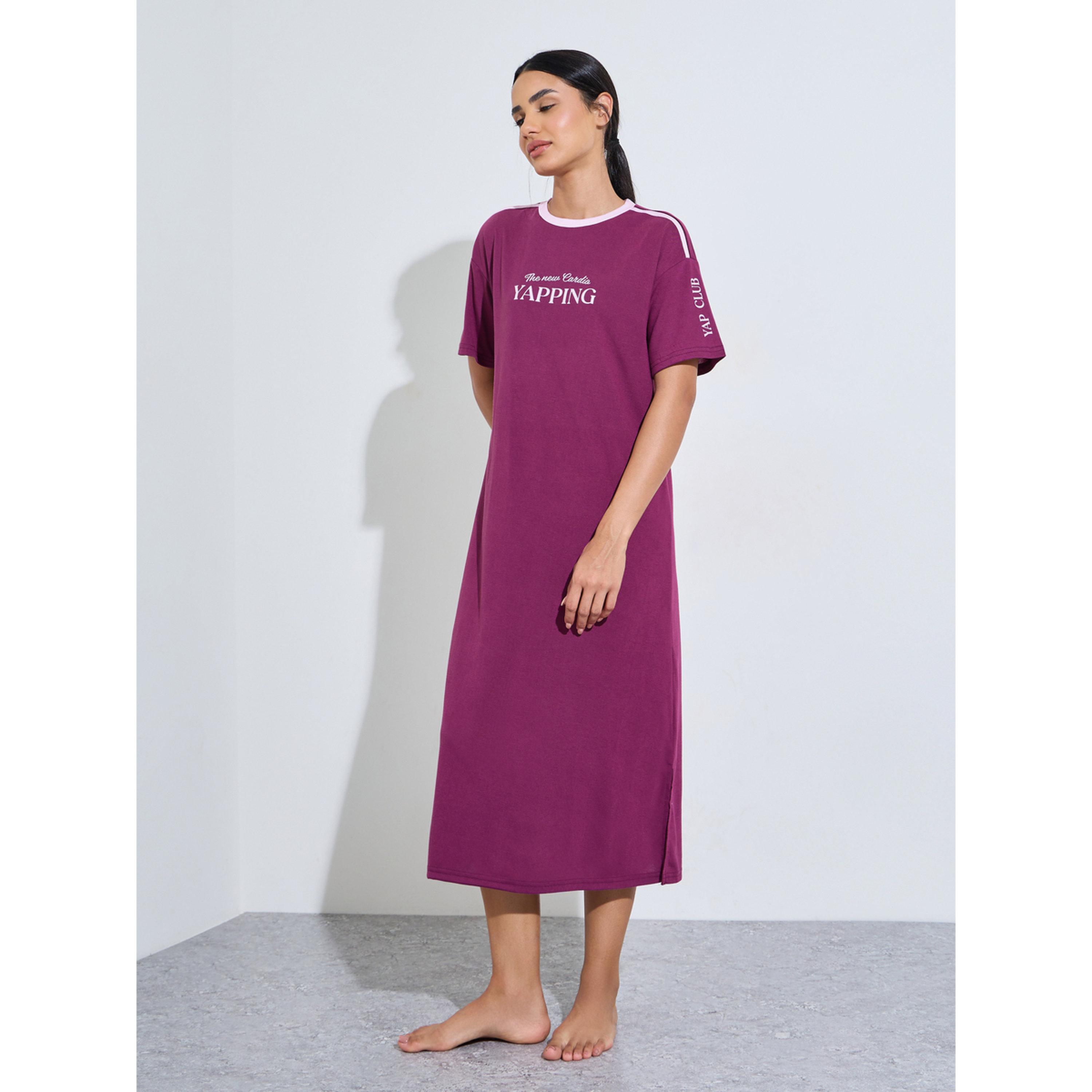 قميص نوم تيشيرت بأكمام قصيرة وطبعة كتابة-women-clothing-nightwear-nighties-image-1
