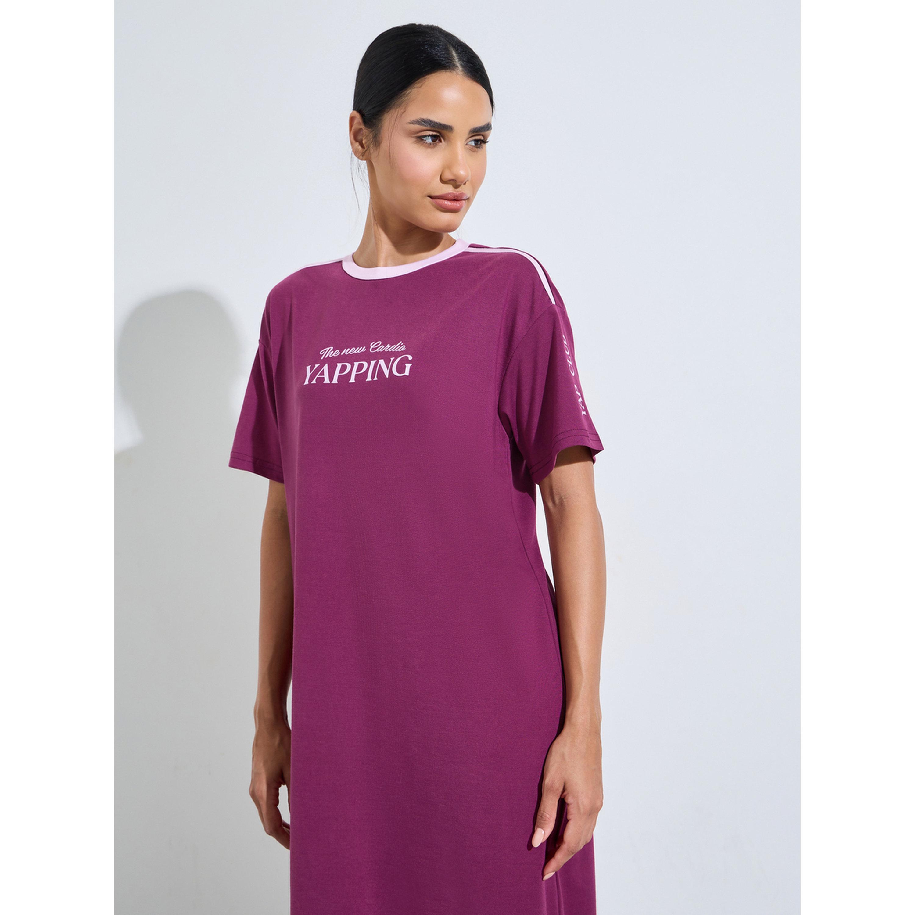قميص نوم تيشيرت بأكمام قصيرة وطبعة كتابة-women-clothing-nightwear-nighties-image-2