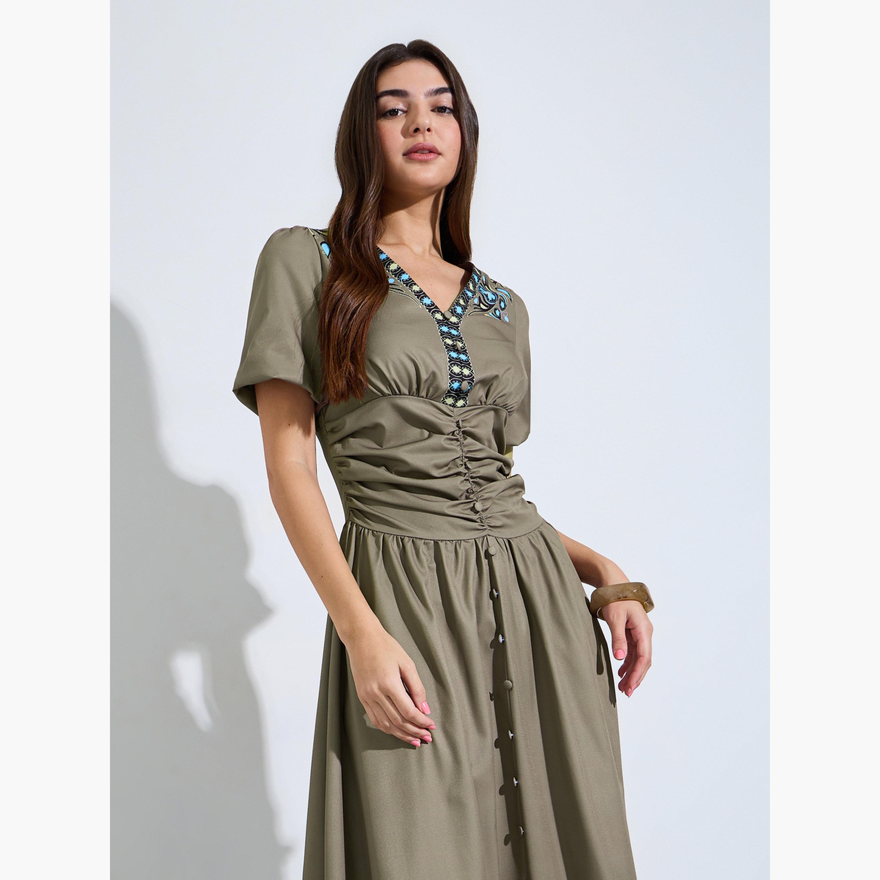 فستان طويل بحافة واسعة وطبعة بليسمنت-women-clothing-dresses-image-2