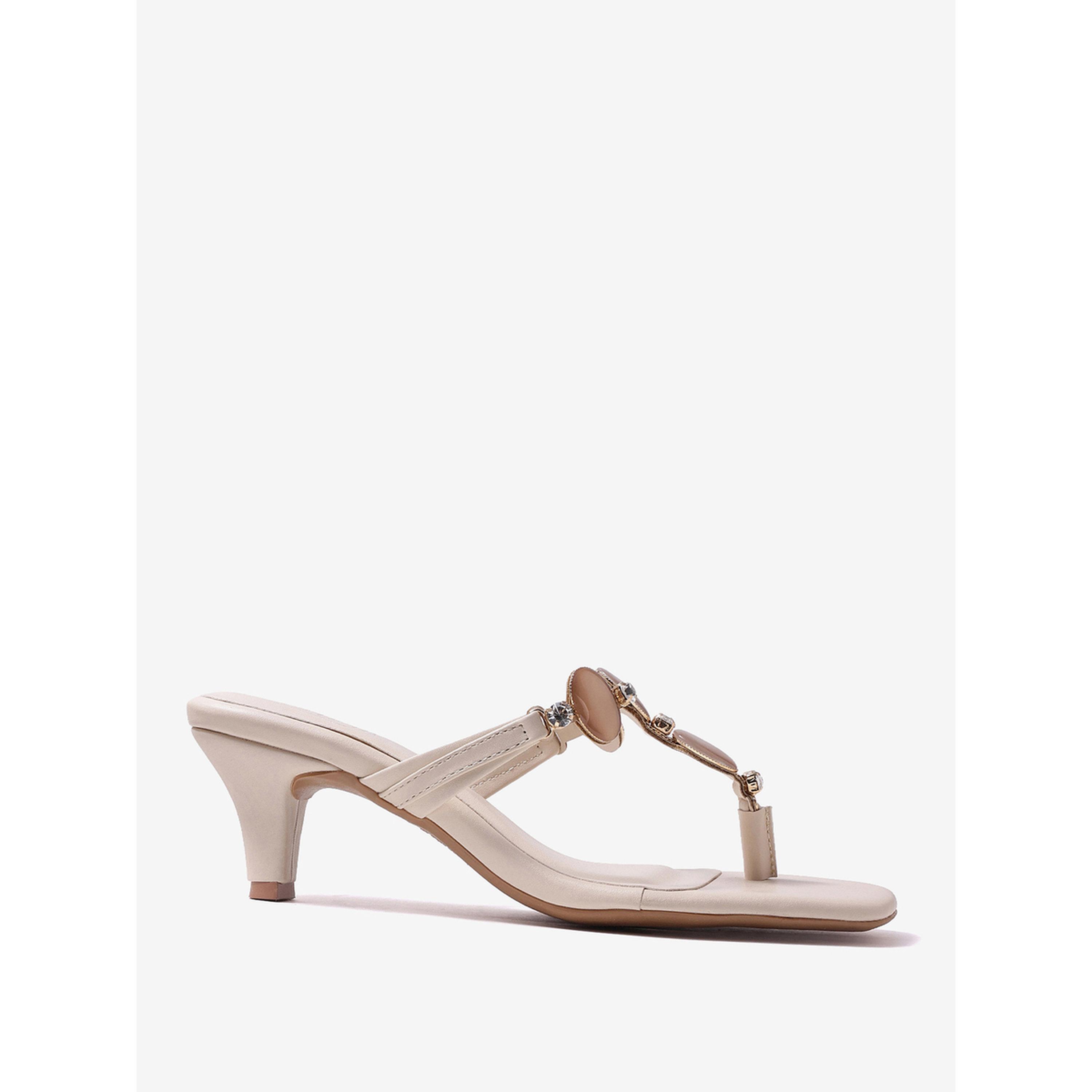 T صندل مزين بحرز وسير على شكل حرف-women-shoes-sandals-heeled-image-3