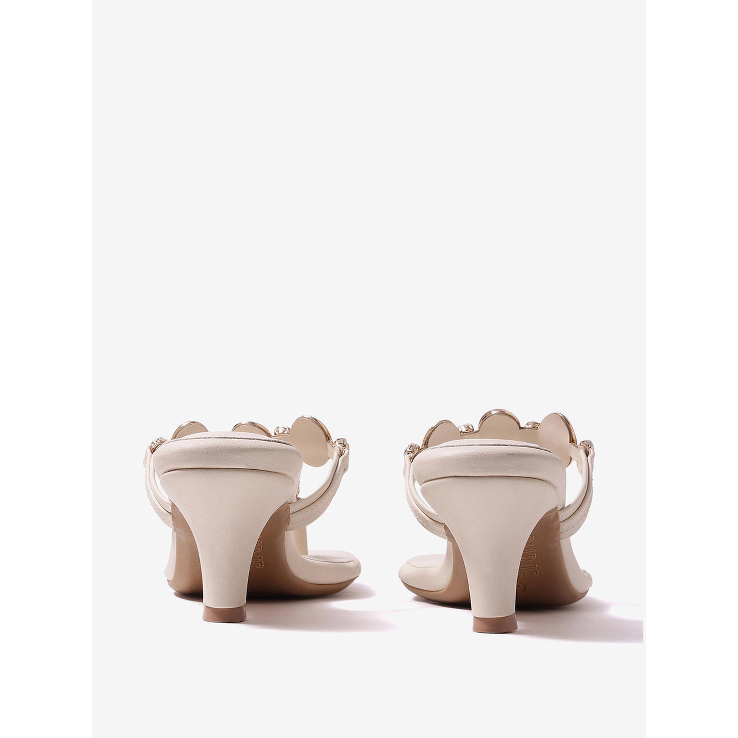 T صندل مزين بحرز وسير على شكل حرف-women-shoes-sandals-heeled-image-7