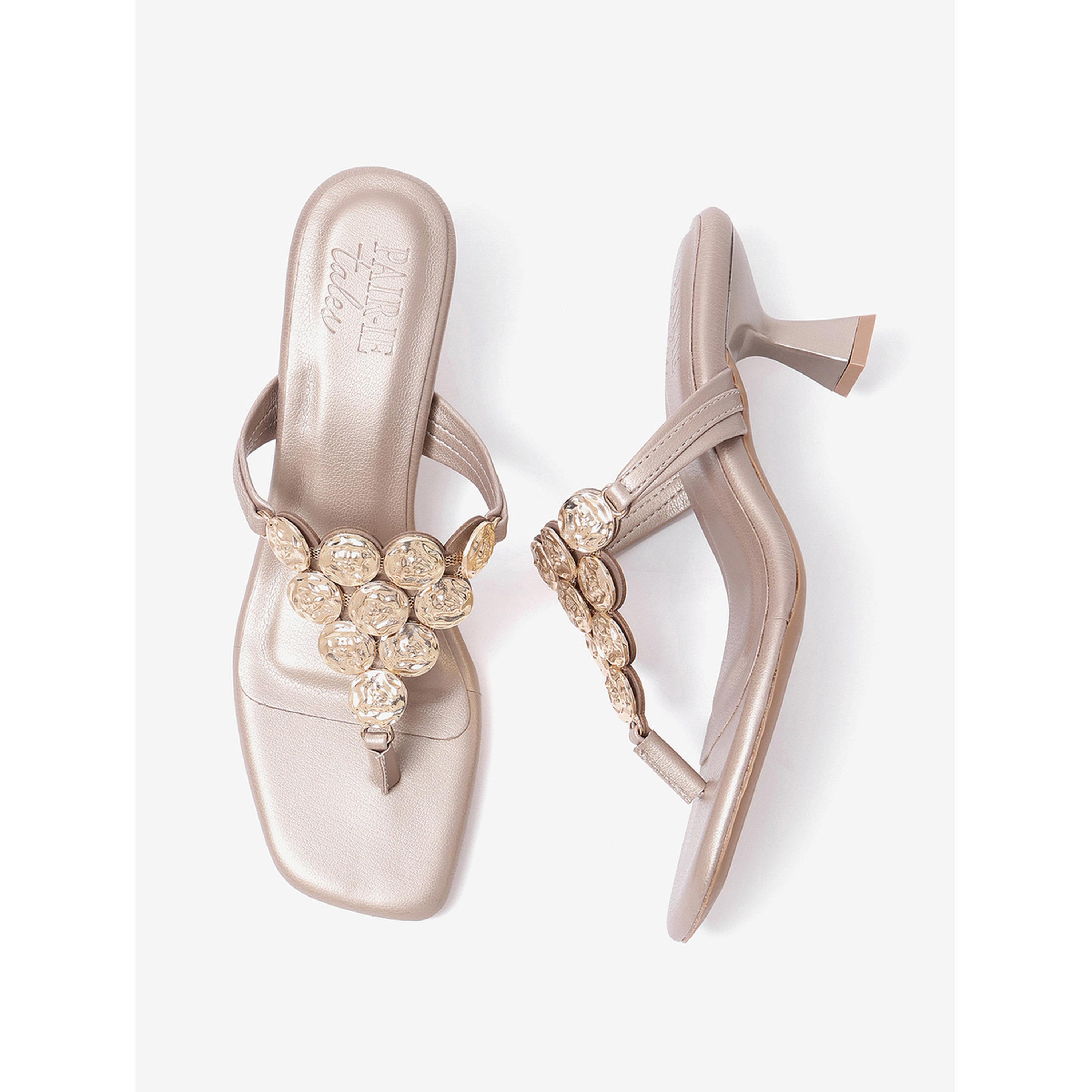 T صندل مزين بسير على شكل حرف-women-shoes-sandals-heeled-image-4