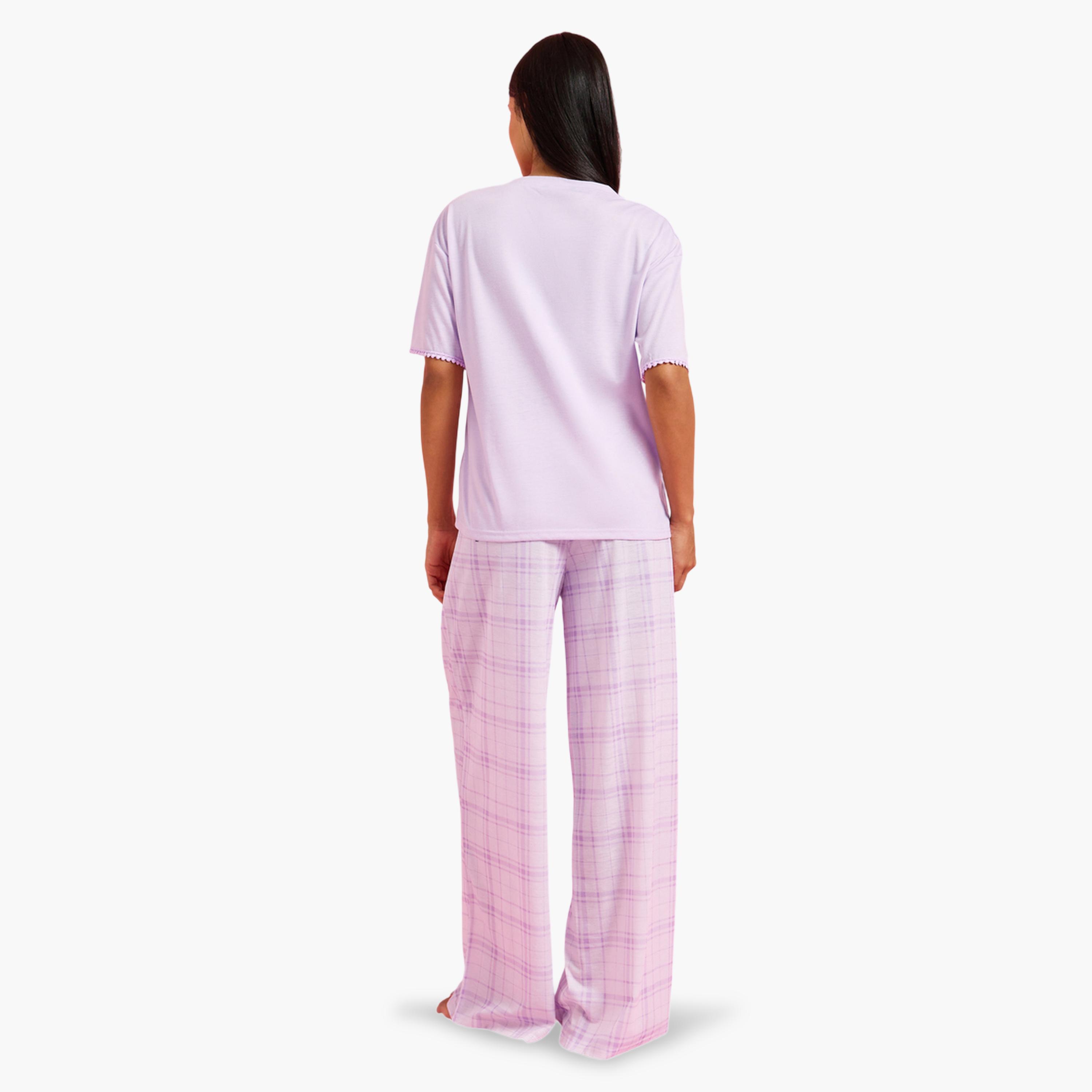 Styli Lilac Solid Pocket Detail T-Shirt and Checked Wide Leg Pants Pyjama Set-women-clothing-nightwear-pyjamas-longsets-image-3