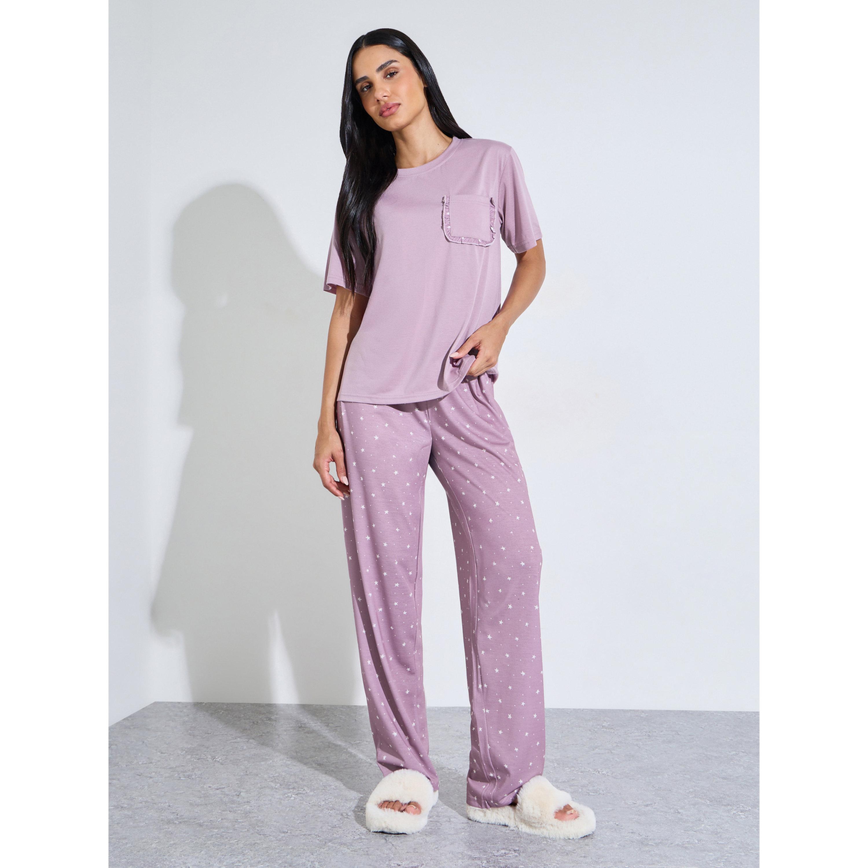 Styli Pink Solid Pocket Detail T-Shirt and All Over Star Print Pants Pyjama Set-women-clothing-nightwear-pyjamas-longsets-image-1