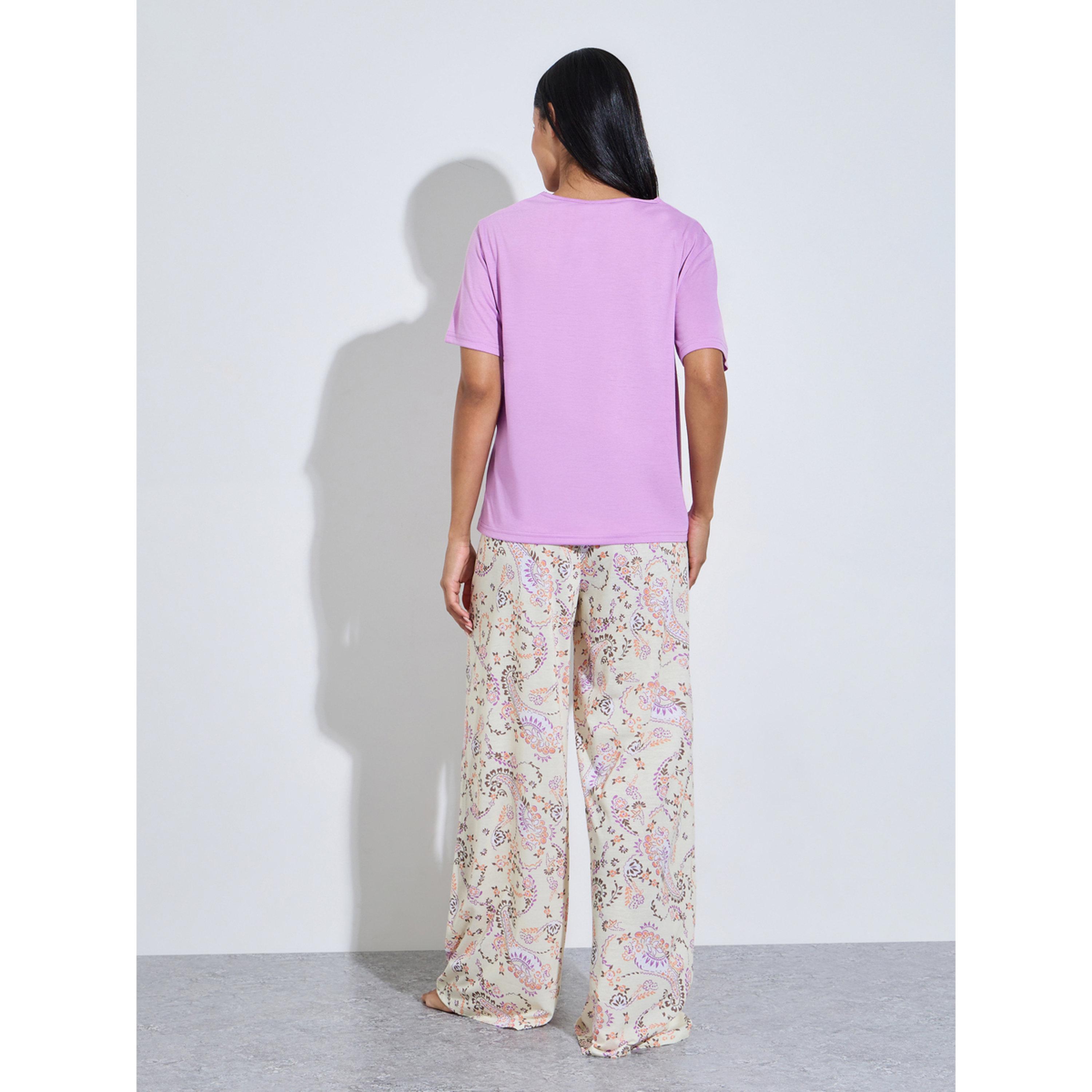Styli Multi-Color Solid V-Neck T-Shirt and Graphic Print Wide Leg Pants Pyjama Set-women-clothing-nightwear-pyjamas-longsets-image-3