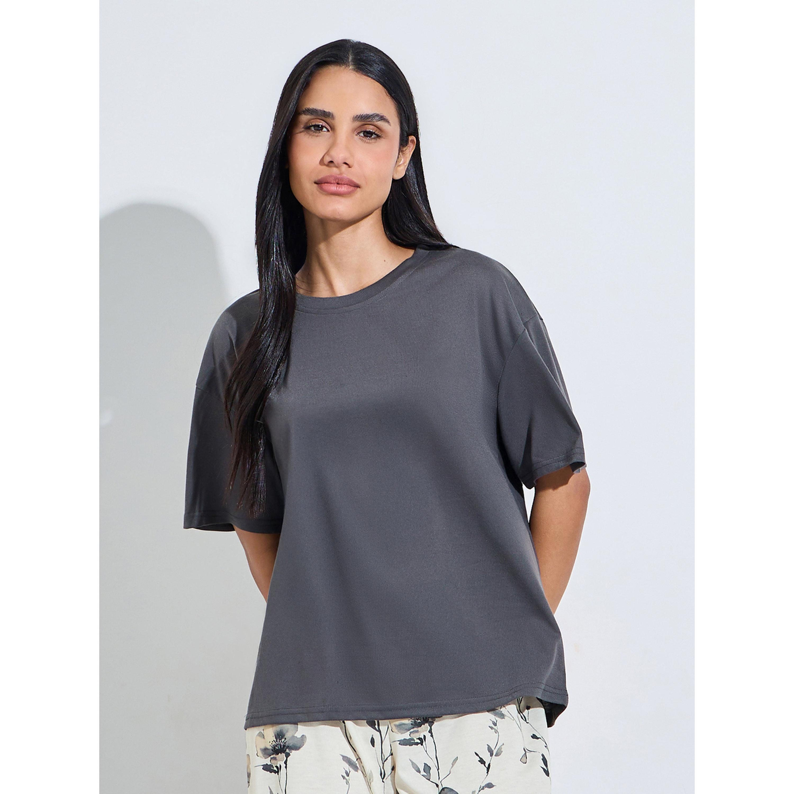 Styli Multi-Color Solid T-Shirt and Floral Print Wide Leg Pants Pyjama Set-women-clothing-nightwear-pyjamas-longsets-image-2