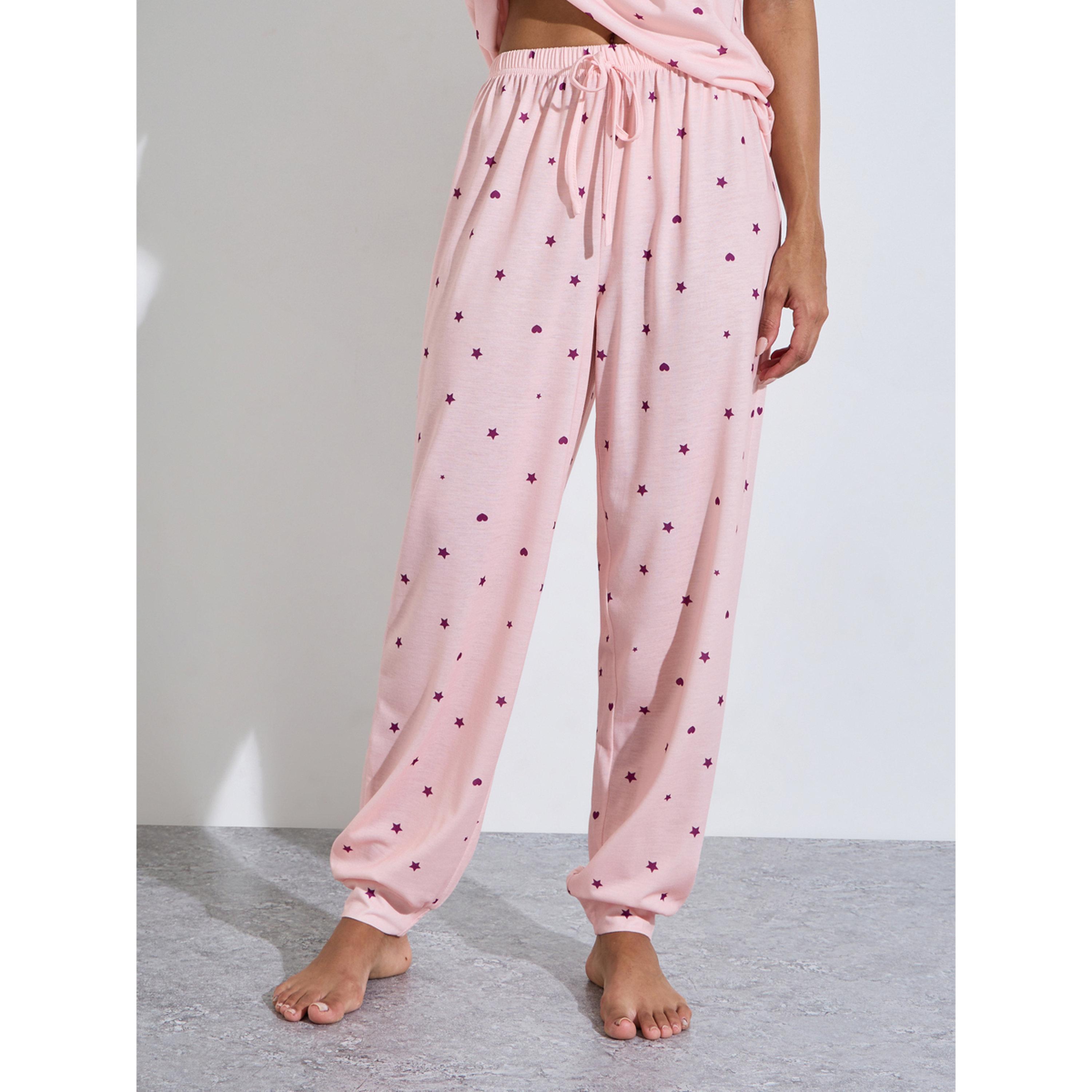 طقم بيجاما من بنطال بحافة مطوية وتيشيرت وطبعة نجوم بالكامل باللون الوردي-women-clothing-nightwear-pyjamas-longsets-image-4