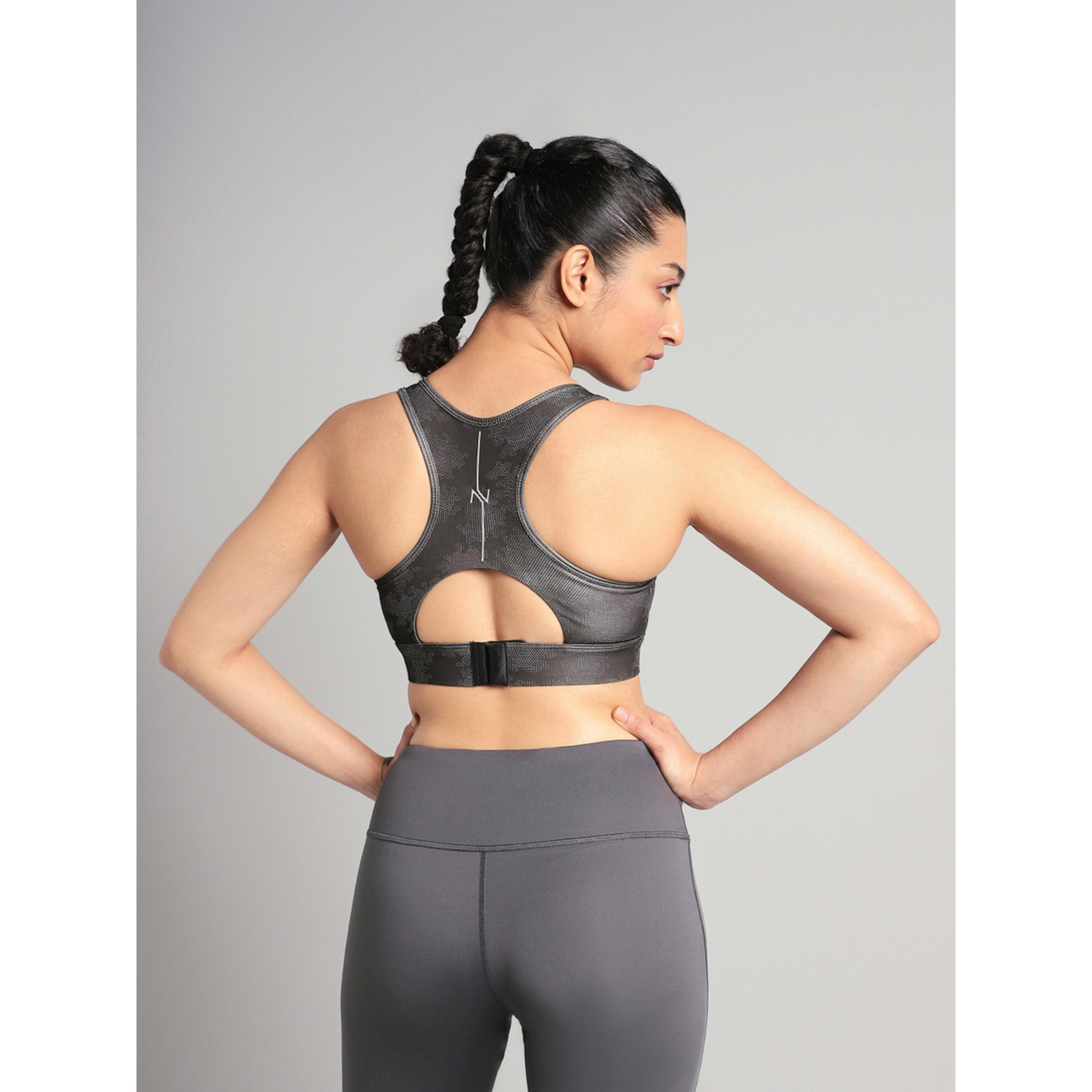 صدرية رياضية سوداء بطبعة تمويه مدني ودعم عالي للجري-women-clothing-sportswearandactivewear-sportsbras-image-3