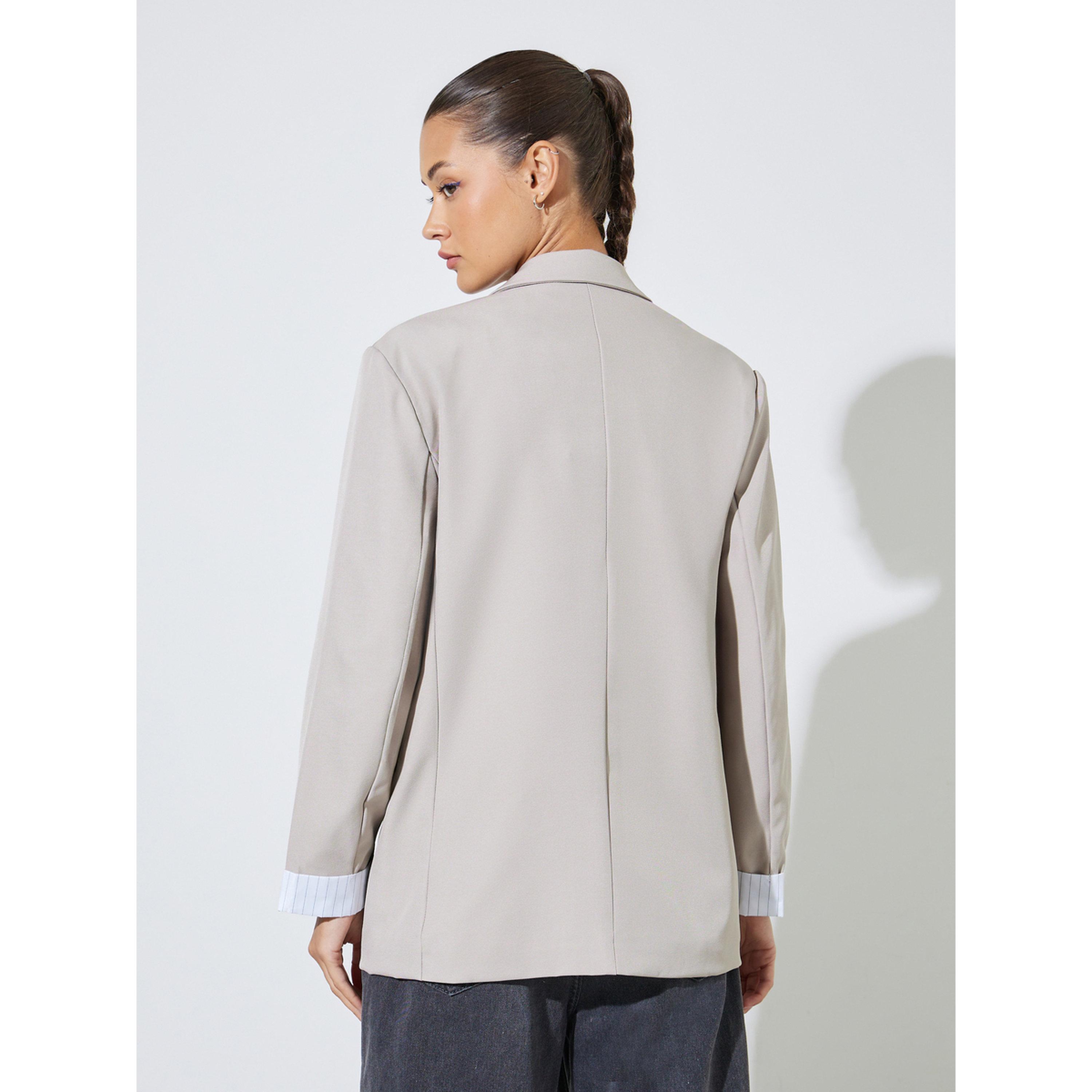 بليزر بقصة منتظمة صف أزرار واحد بتفاصيل جيوب بيج سادة-women-clothing-coatsandjackets-blazers-image-3