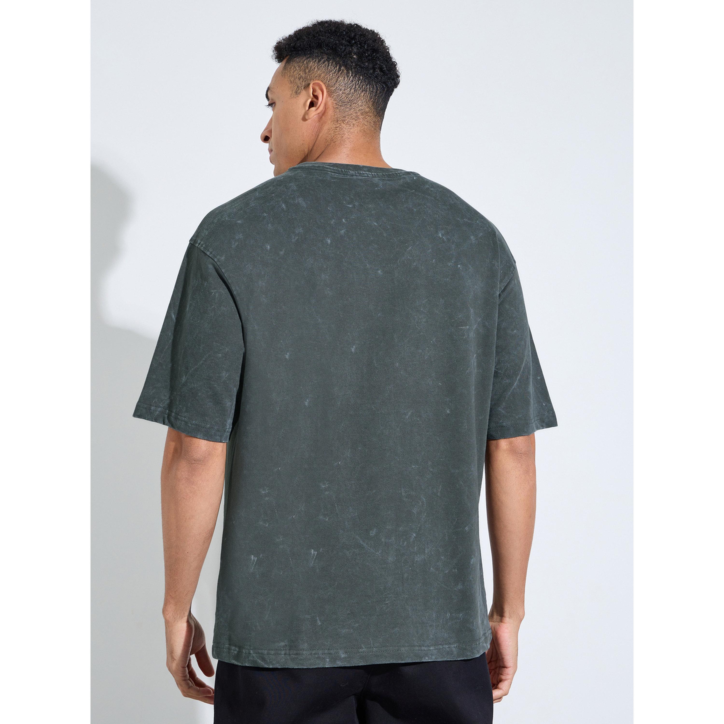 تيشيرت واسع غسيل حمضي بياقة دائرية وطبعة أمامي رمادي-men-clothing-tshirtsandpolos-tshirts-image-3