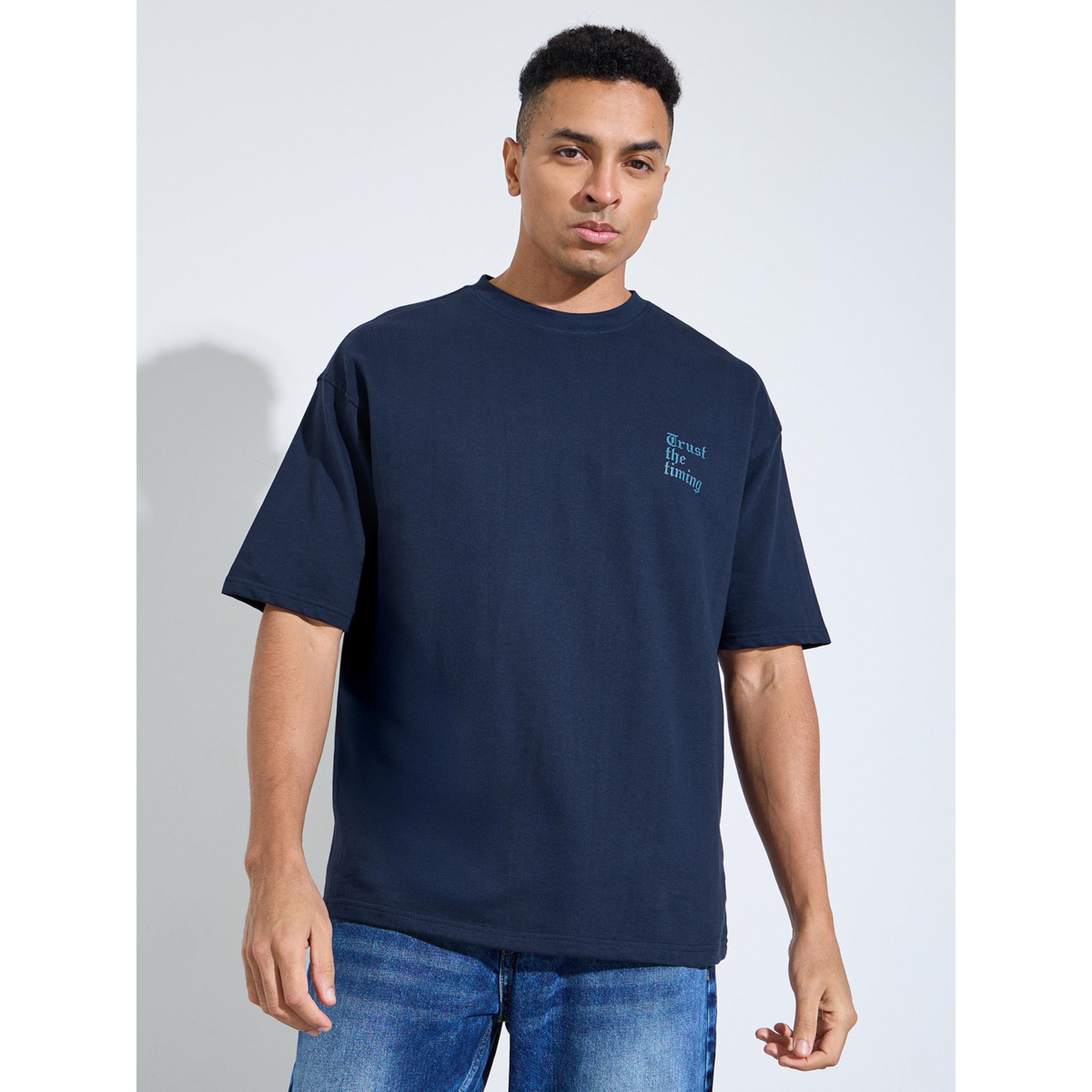 تيشيرت واسع بطبعة جرافيك باللون الكحلي-men-clothing-tshirtsandpolos-tshirts-image-1