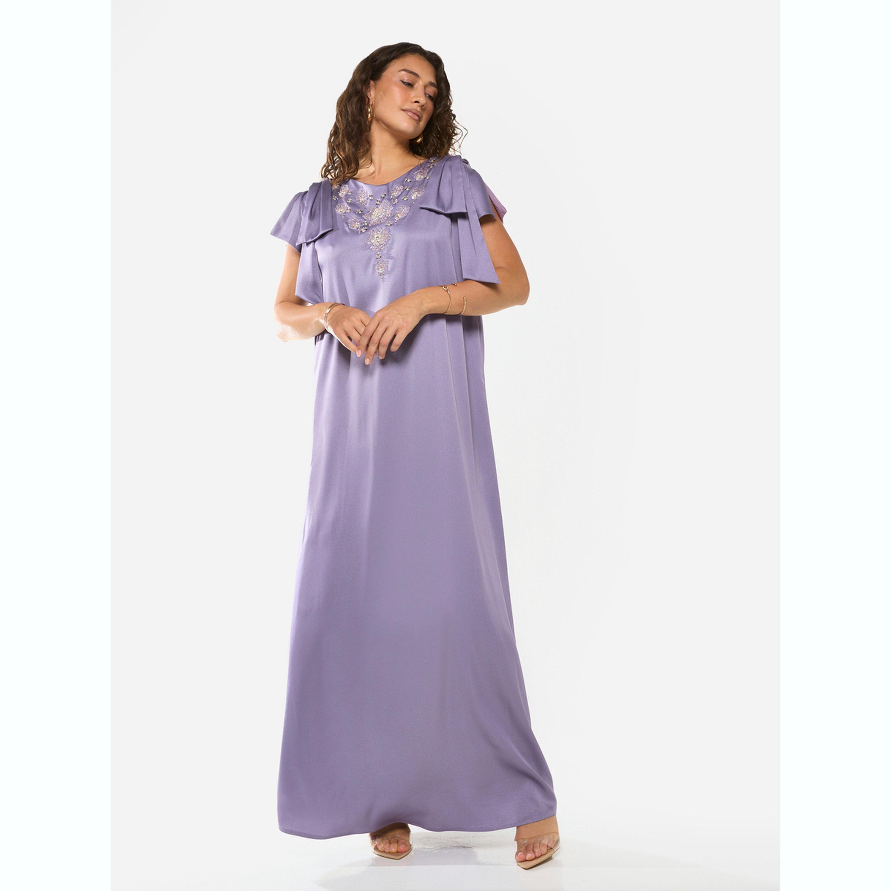 فستان طويل بأكمام مكشكشة وقصة صدر مزينة-women-clothing-dresses-image-1