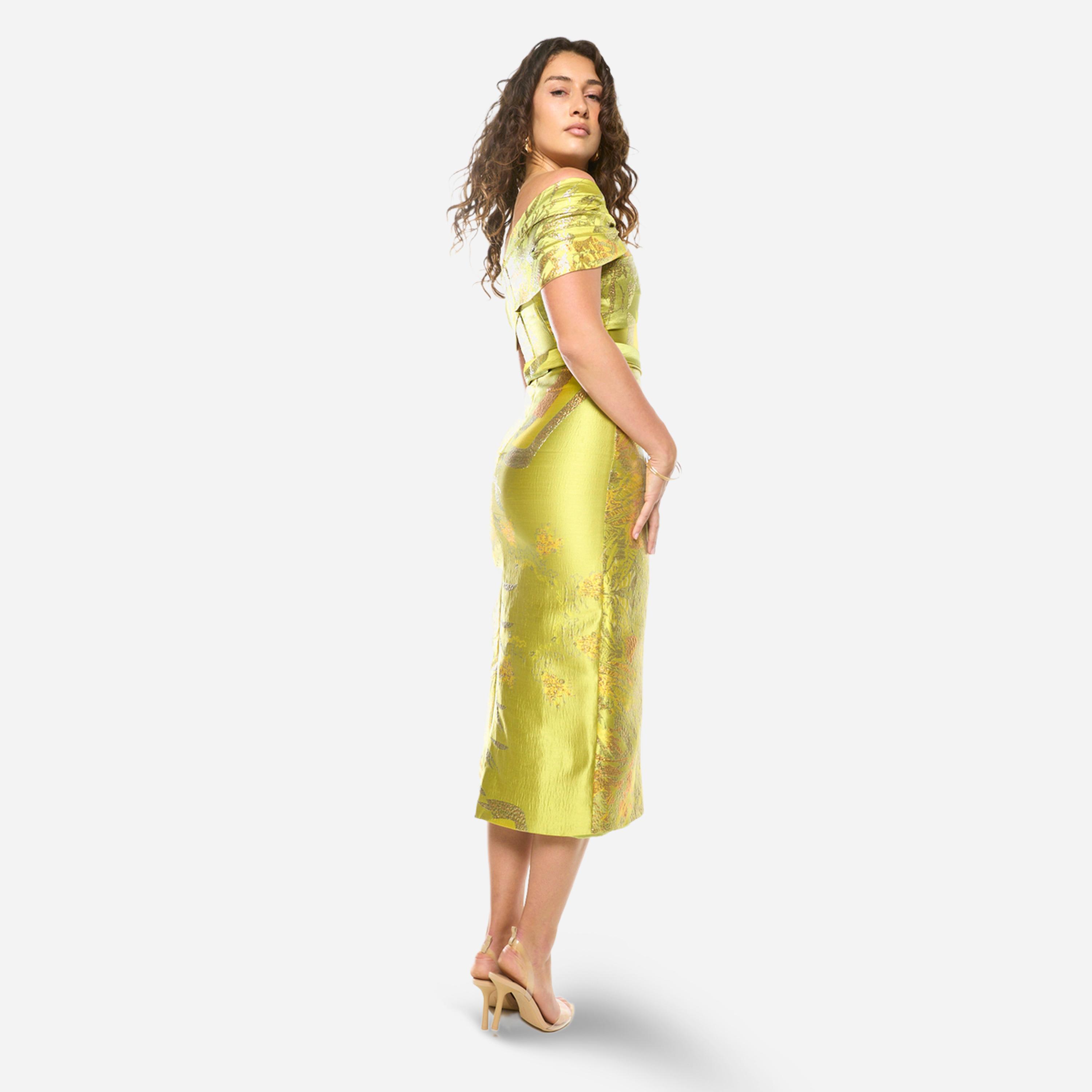 House of Moda X Styli Textured Off-Shoulder Sculpt Midi Dress-women-clothing-dresses-image-3