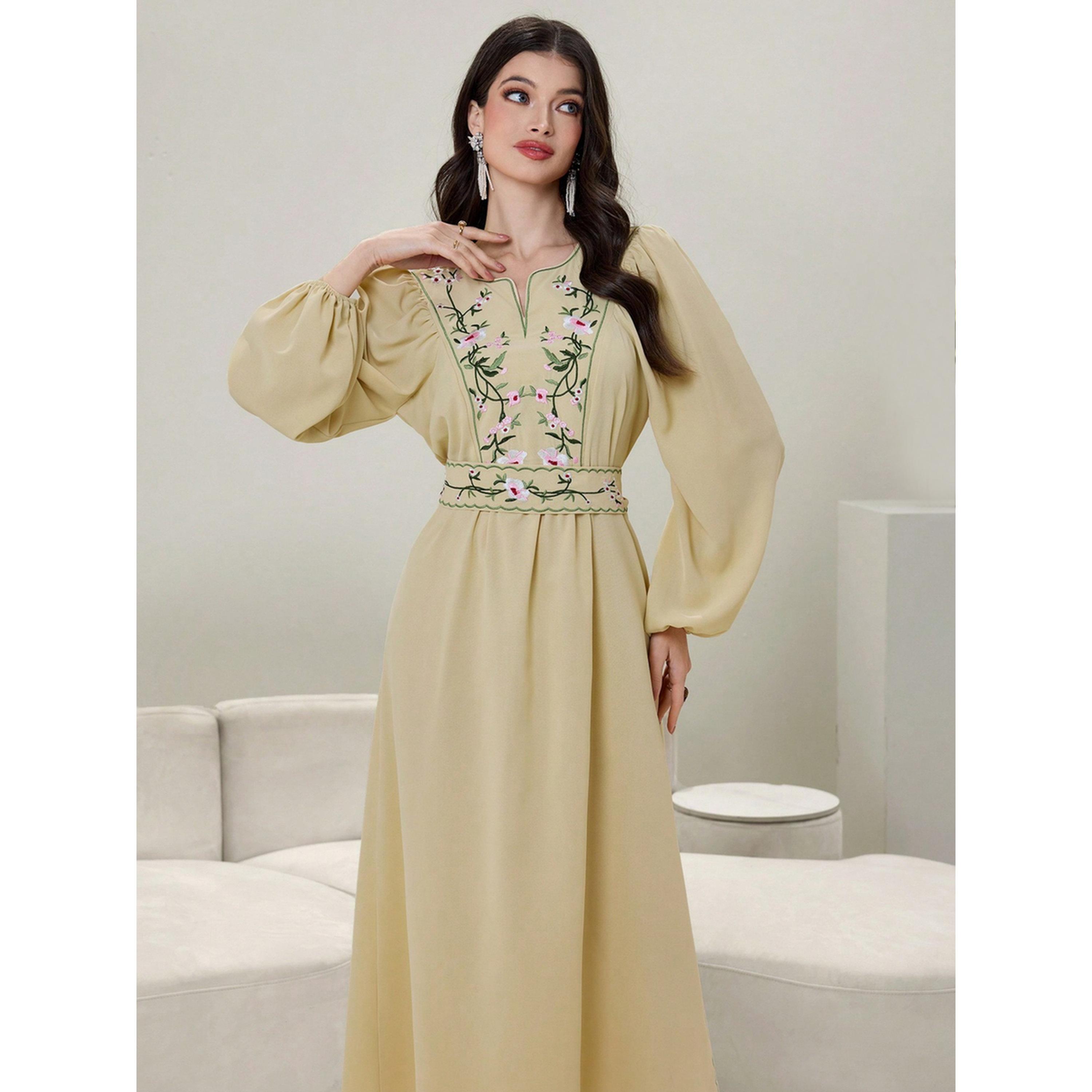 فستان بحافة واسعة وتفاصيل أربطة ومطرز بطبعة زهور-women-clothing-dresses-image-4