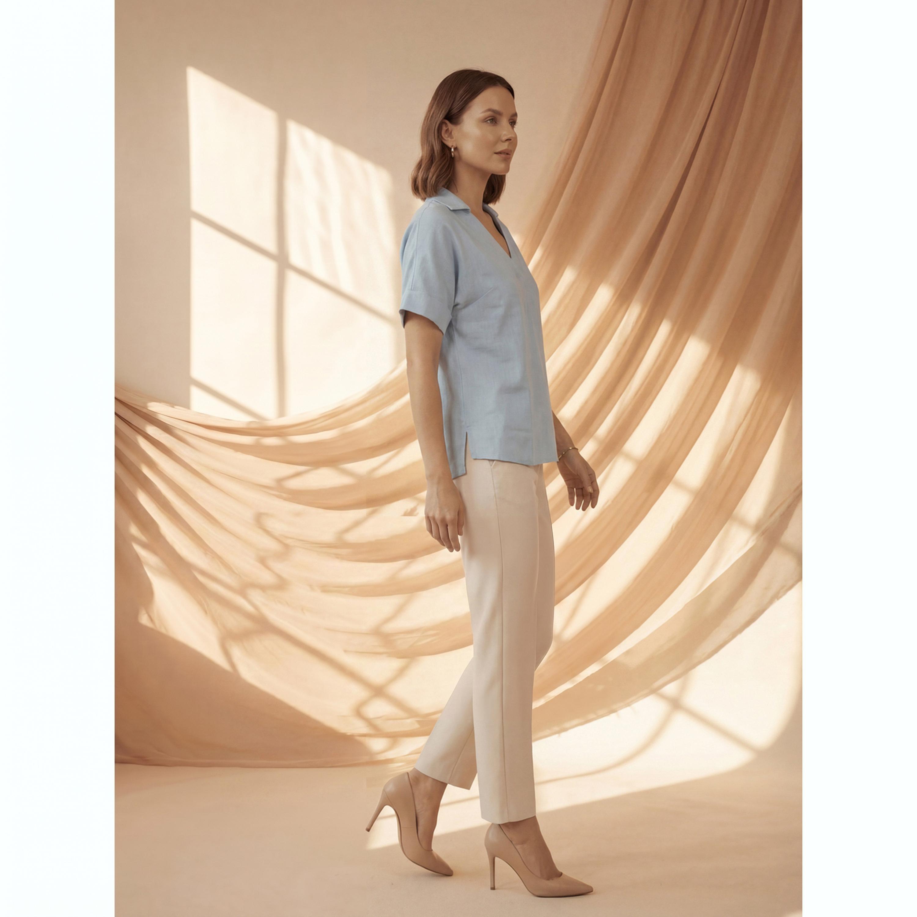 بلوزة بقصة مريحة وياقة مفتوحة باللون الأزرق-women-clothing-shirtsandblouses-blouses-image-3