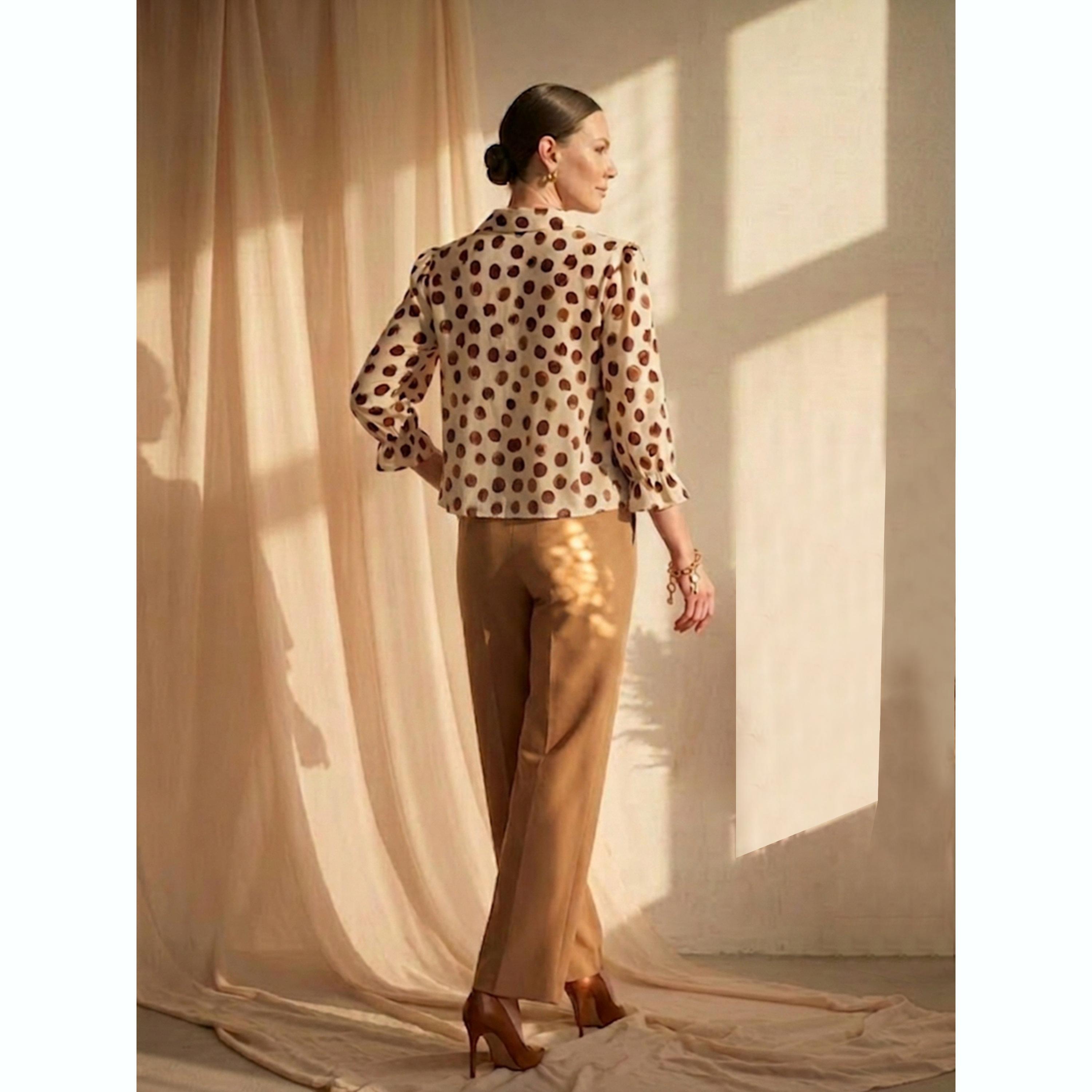 بلوزة بنمط نقاط البولكا وقصة كشكش باللون الكريمتي-women-clothing-shirtsandblouses-blouses-image-5